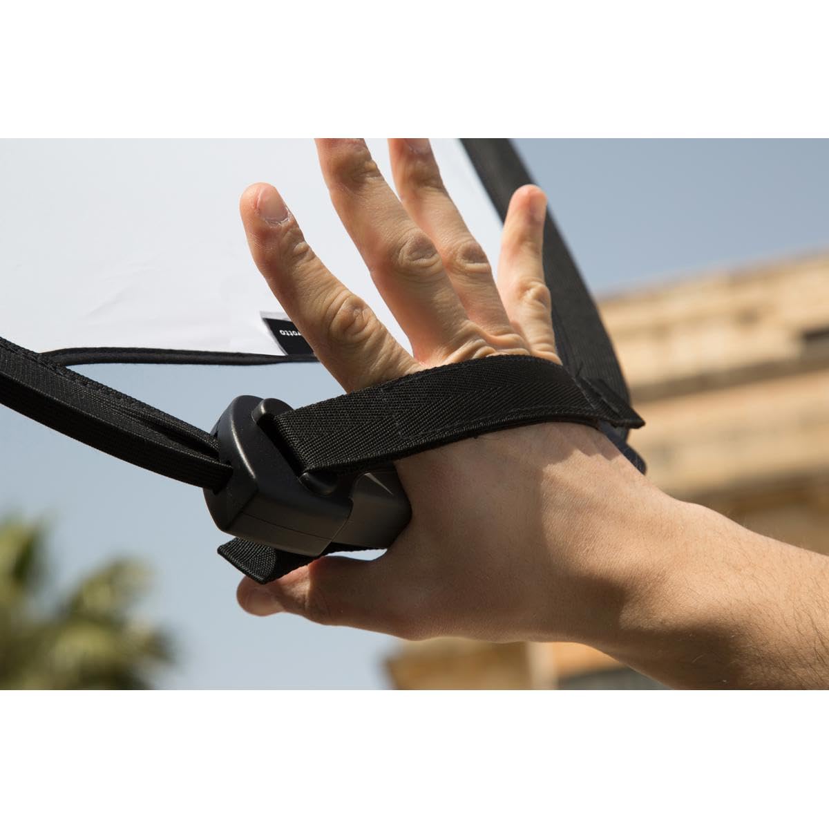 Manfrotto 30-Inch TriGrip Collapsible Triangular 2-Stop Light Diffuser for Photography & Video - Perfect for Studio, Outdoor Shoots & Soft Lighting Effects