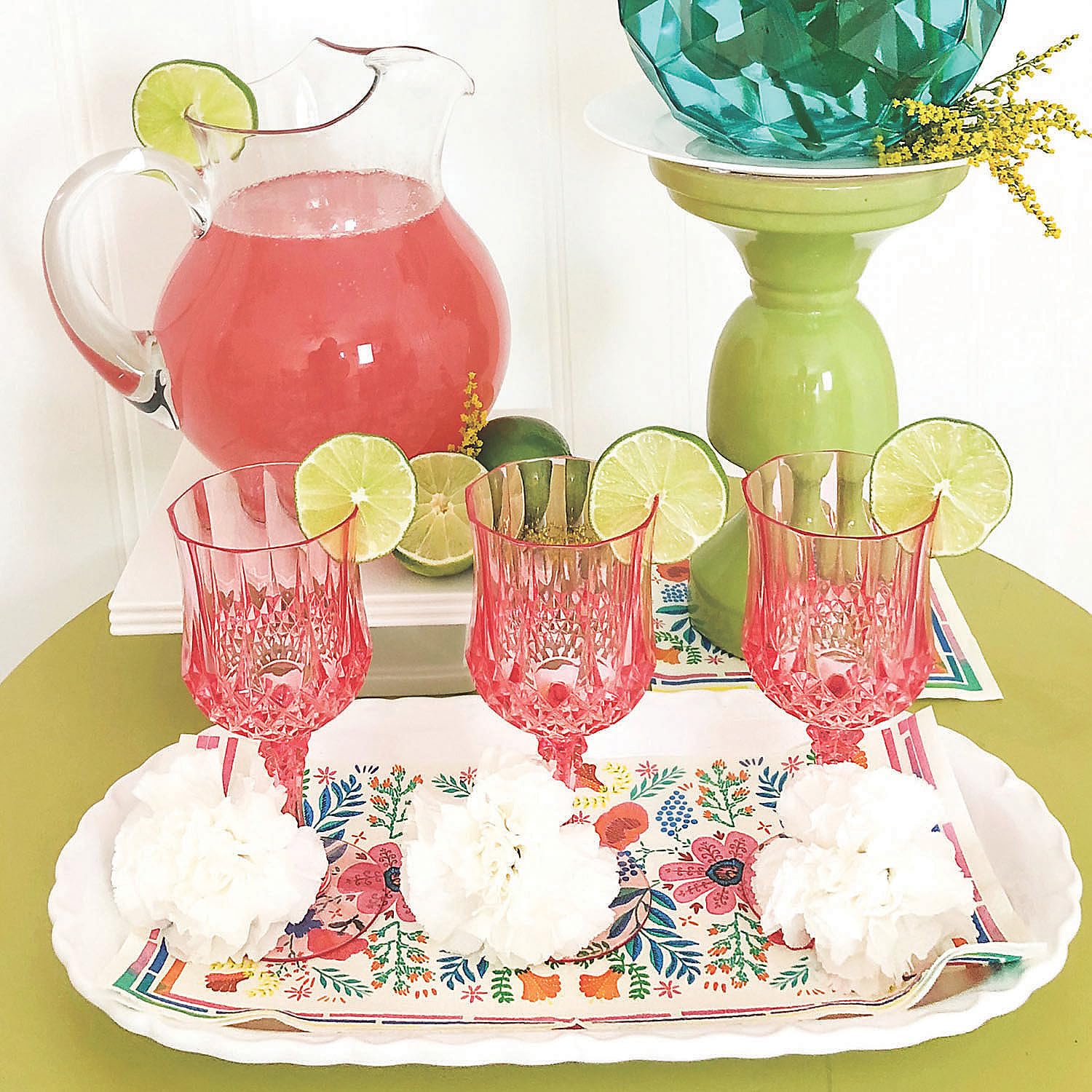 48-Pack Pink Patterned Plastic Wine Glasses - Bulk Disposable Cups for Weddings, Receptions & Parties - Elegant Event Supplies for Bridal Showers, Bachelorette Parties & Grand Celebrations