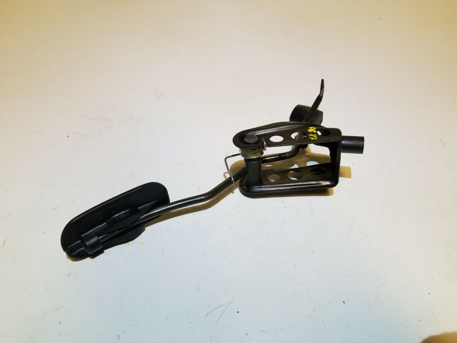 04 05 06 Scion XA OEM Accelerator Gas Pedal - Replacement for Smooth Acceleration - Perfect for Daily Commuting & Performance Driving