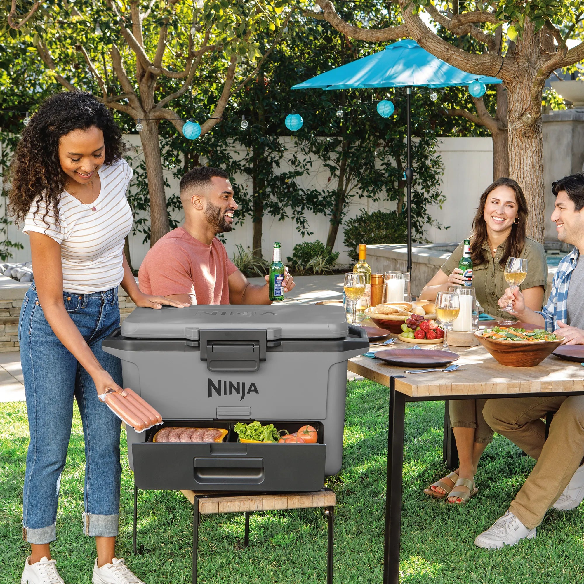 Ninja FrostVault 47L Hard Cooler with Dry Zone - Insulated Outdoor Cooler for Camping, Beach, Picnics & Tailgating - Leakproof Food Storage with Separate Dry Compartment
