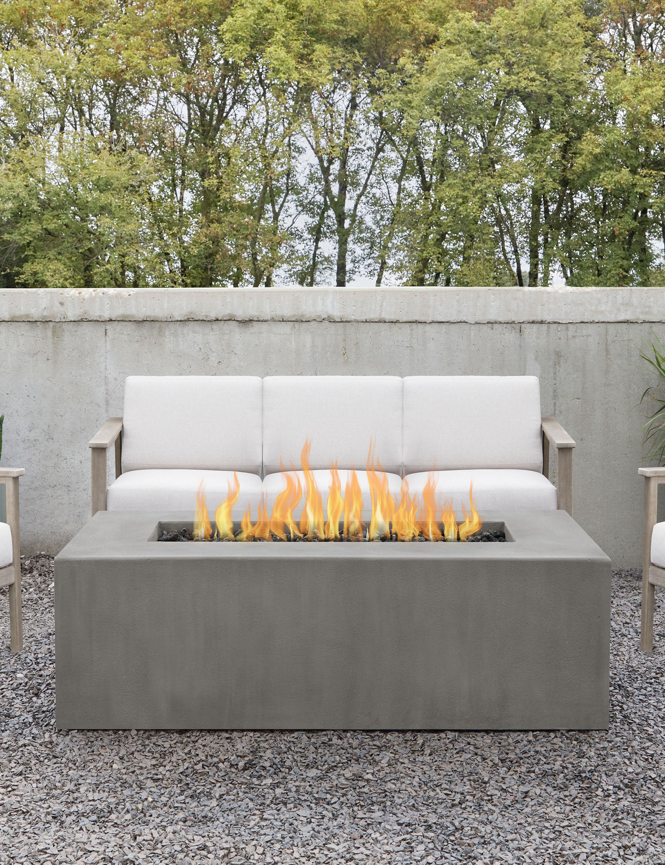 Auberon Outdoor Fire Table - Modern Patio Fire Pit for Backyard, Garden, and Deck - Perfect for Camping, BBQ, and Relaxing Evenings