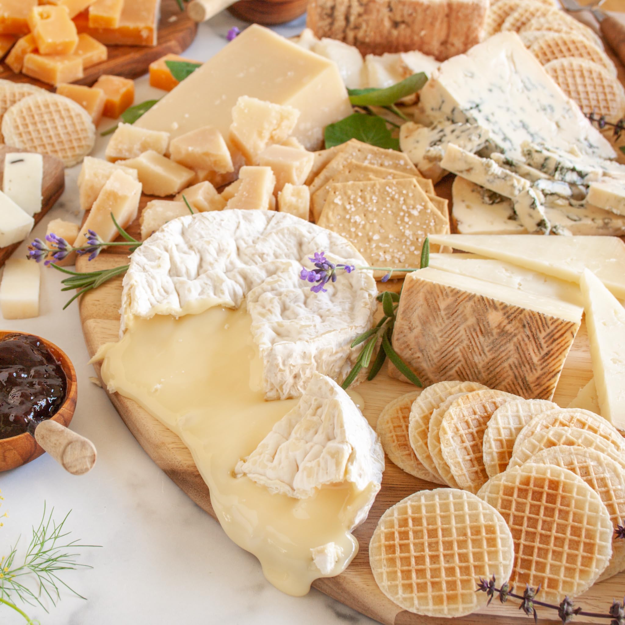 Luxury Gourmet Cheese Gift Box - 8.5 lbs Premium French, Italian & International Cheeses with Truffles & Snacks | Perfect for Holiday Gifts, Corporate Events & Wine Pairings
