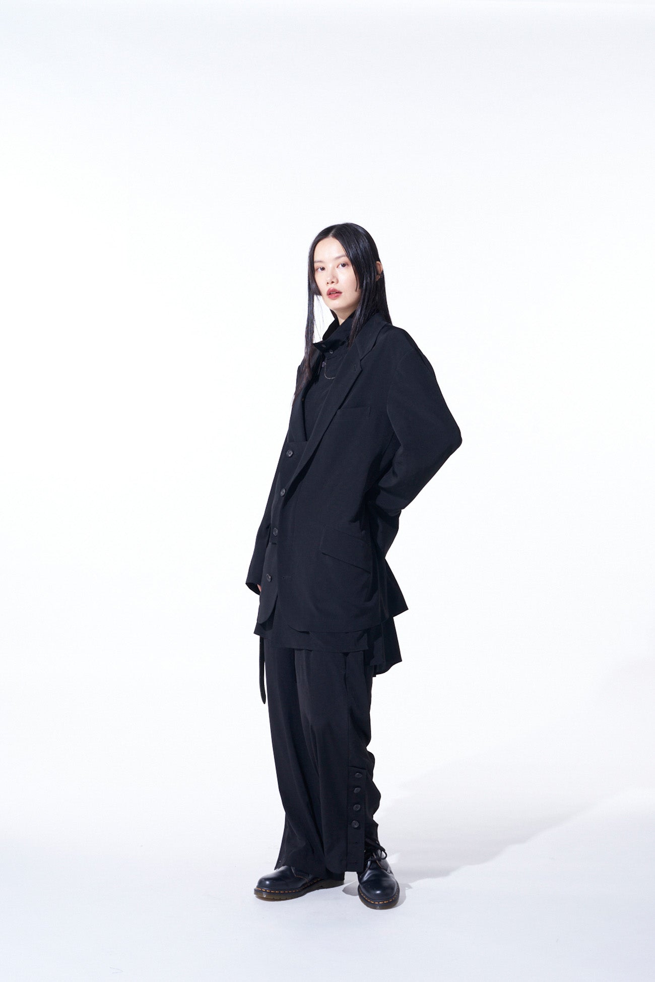 CREPE de CHINE OVERSIZE NOTCHED LAPEL JACKET for Women - Elegant Loose Fit Blazer with Stylish Lapel Design - Perfect for Office Wear, Business Meetings & Casual Outings