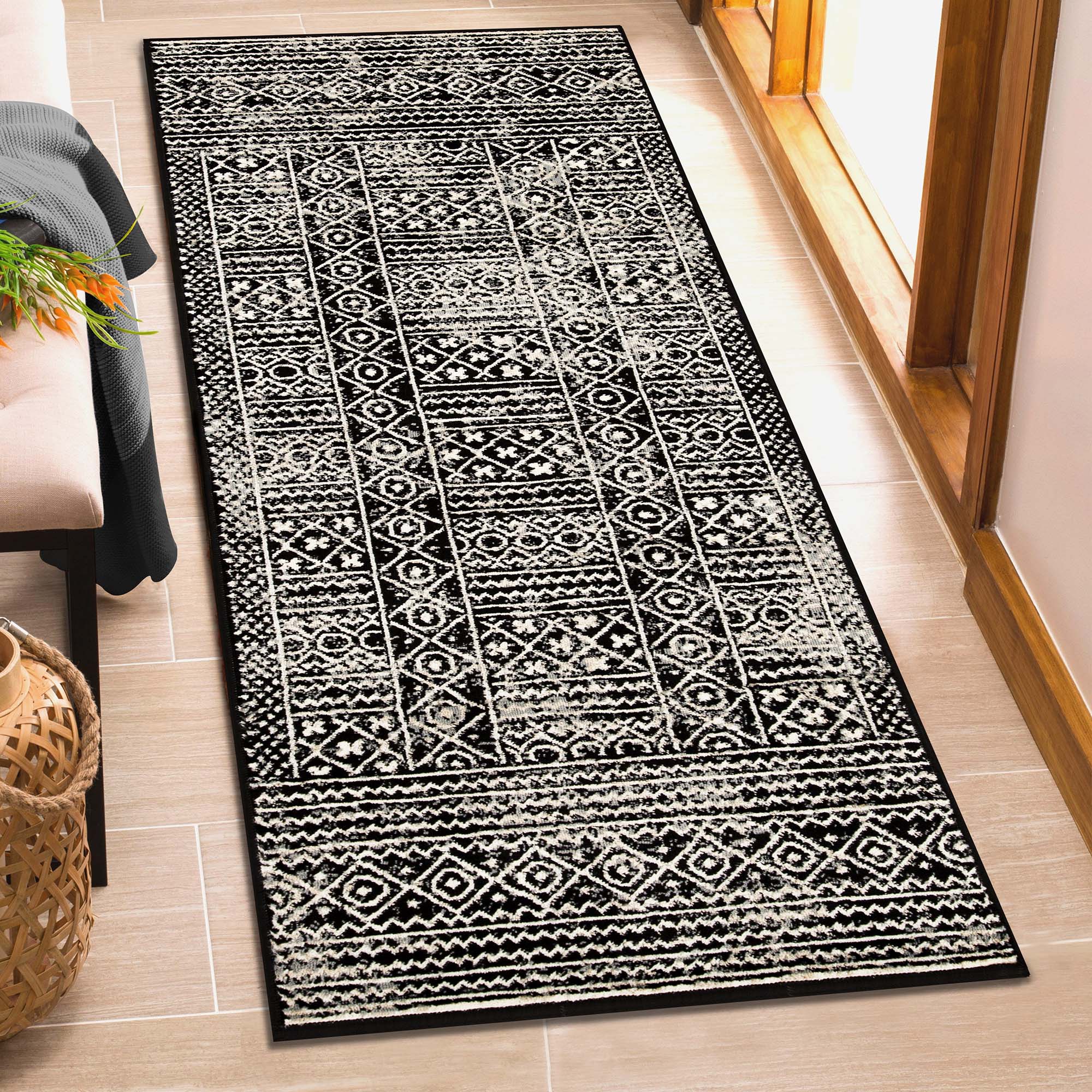 Navajo Aztec Pattern Indoor Area Rug - Southwestern Boho Tribal Design Non-Slip Living Room Carpet - Perfect for Bedroom, Dorm & Home Decor