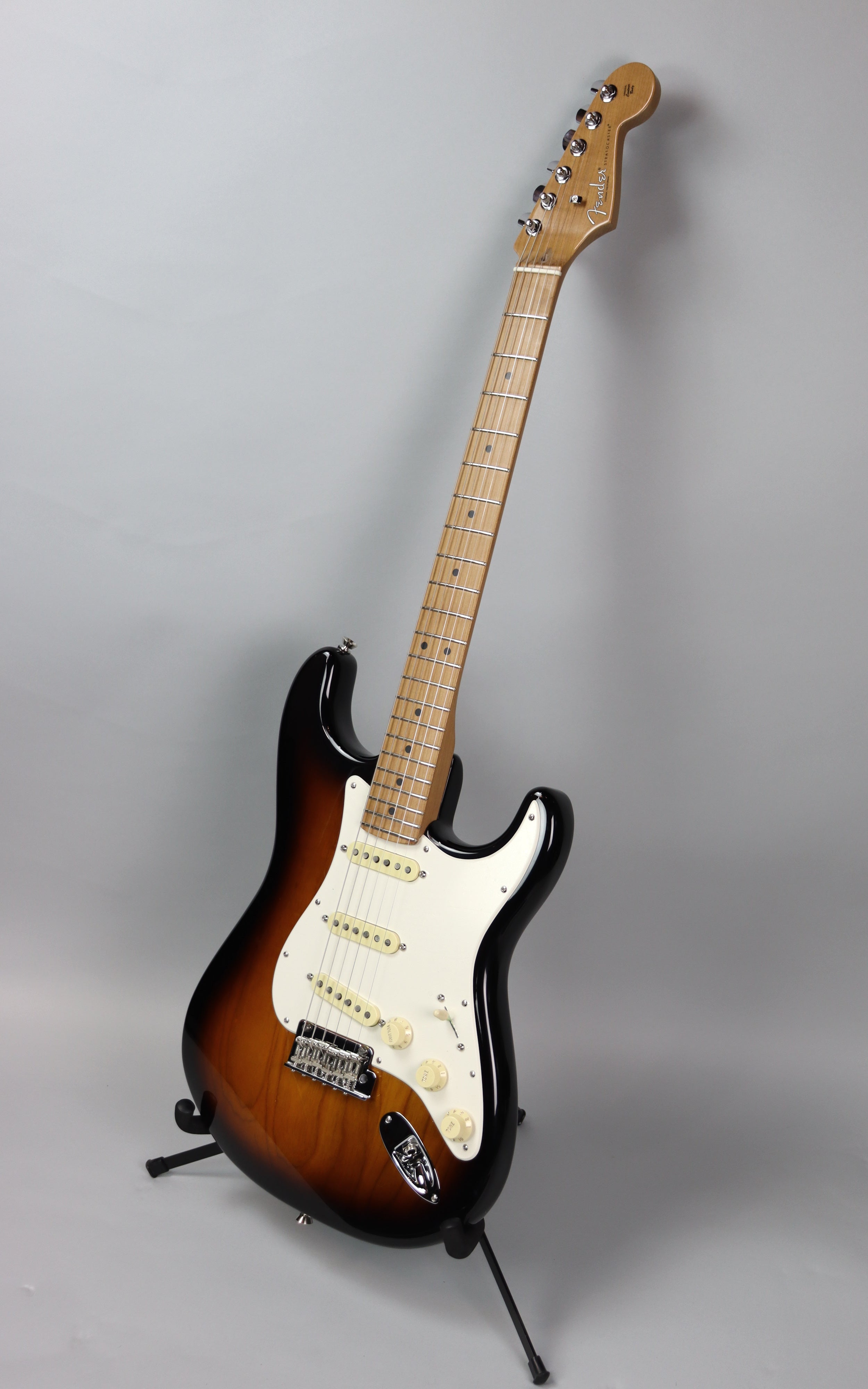 Fender American Professional II Stratocaster Roasted Maple Guitar with Mustang LT50 Amp - Limited Edition 2-Color Sunburst Bundle for Home Studio & Live Performance