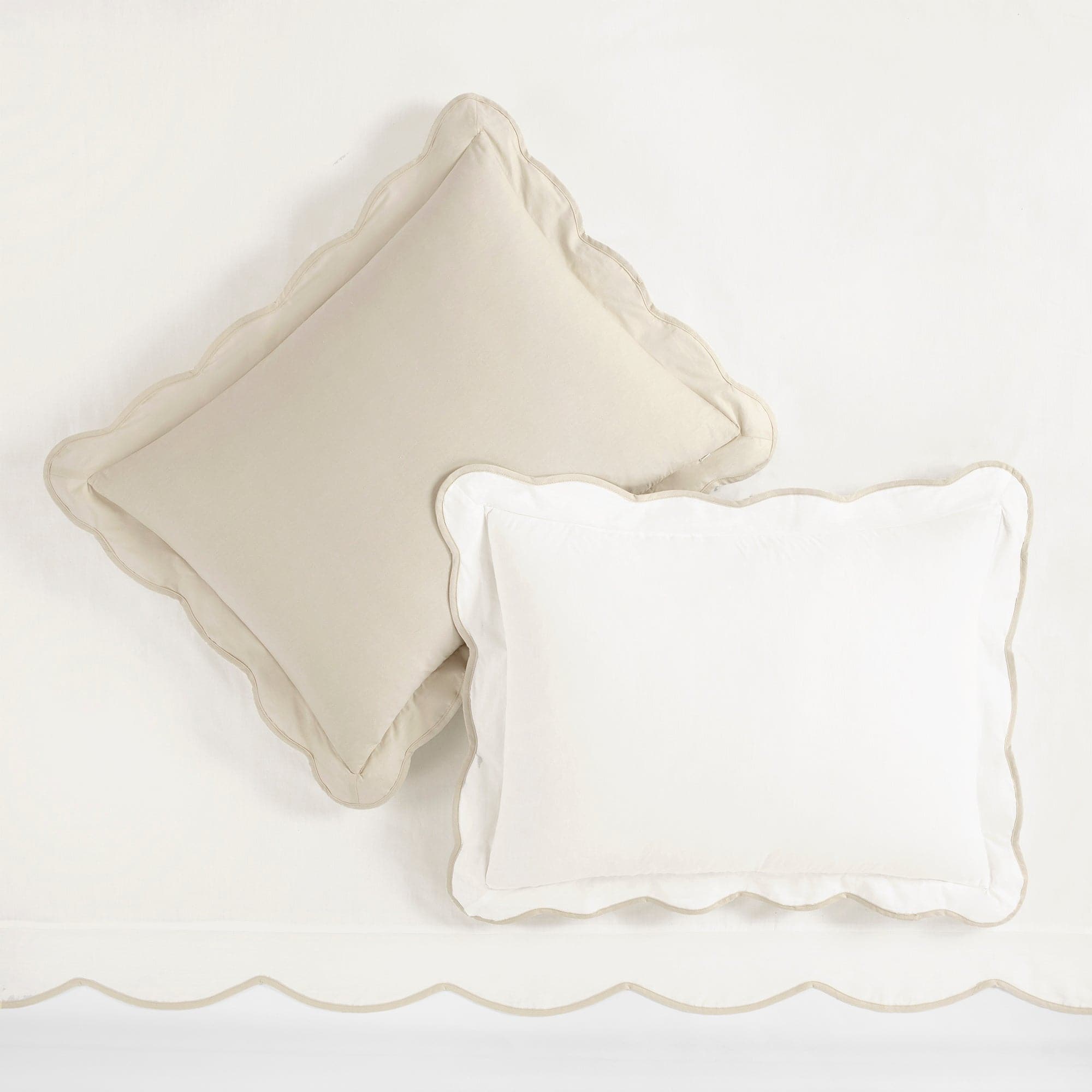 Coastal Chic Scalloped Edge 100% Cotton Reversible Duvet Cover Set - Breathable Soft Bedding for Beach House & Boho Bedroom Decor