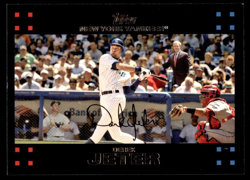 2007 Topps #40 Derek Jeter New York Yankees Baseball Card - NM/MT Condition with Mickey Mantle in Dugout & George W Bush in Stands - Perfect for Collectors, Yankees Fans and Sports Memorabilia Enthusiasts