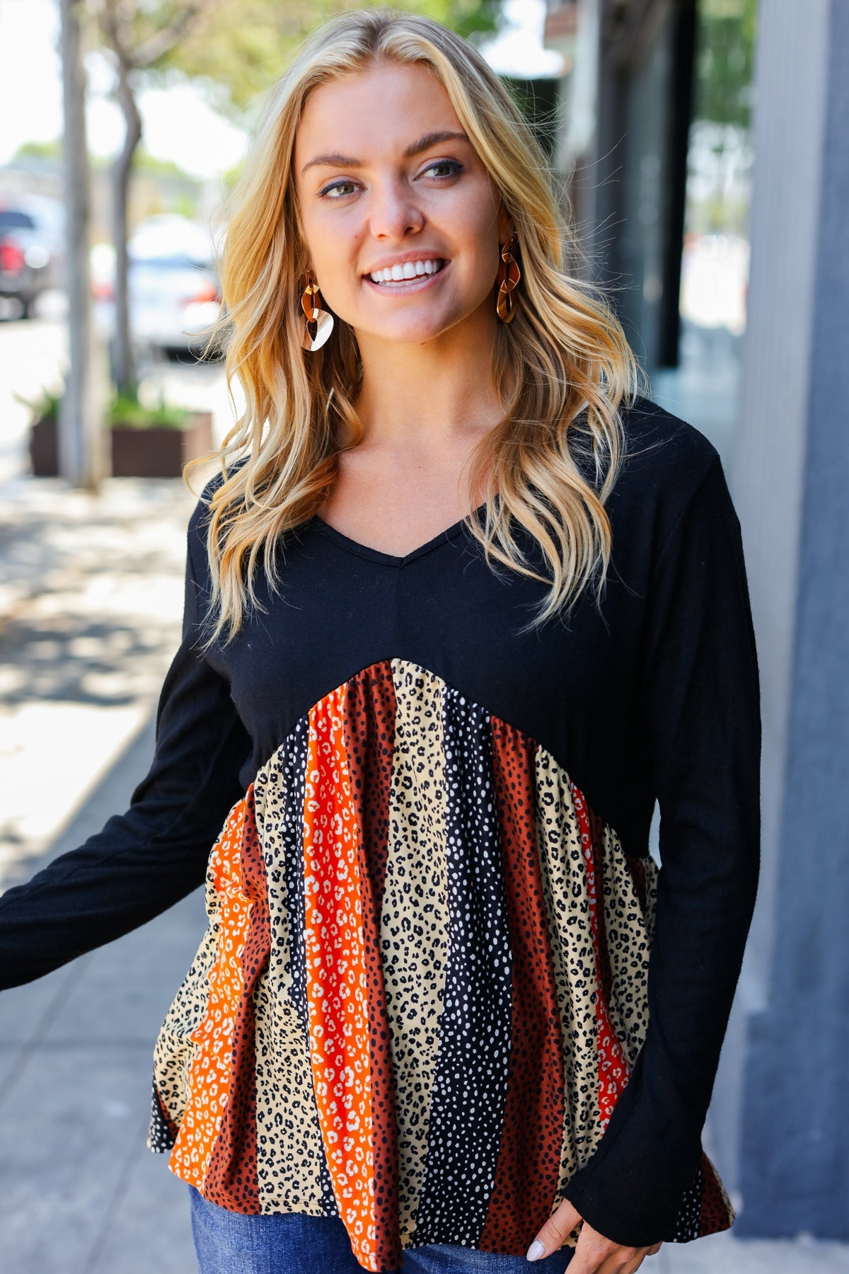 Black & Rust Hacci Leopard Stripe V-Neck Top for Women - Stylish Casual Blouse for Fall Outfits, Date Night & Office Wear
