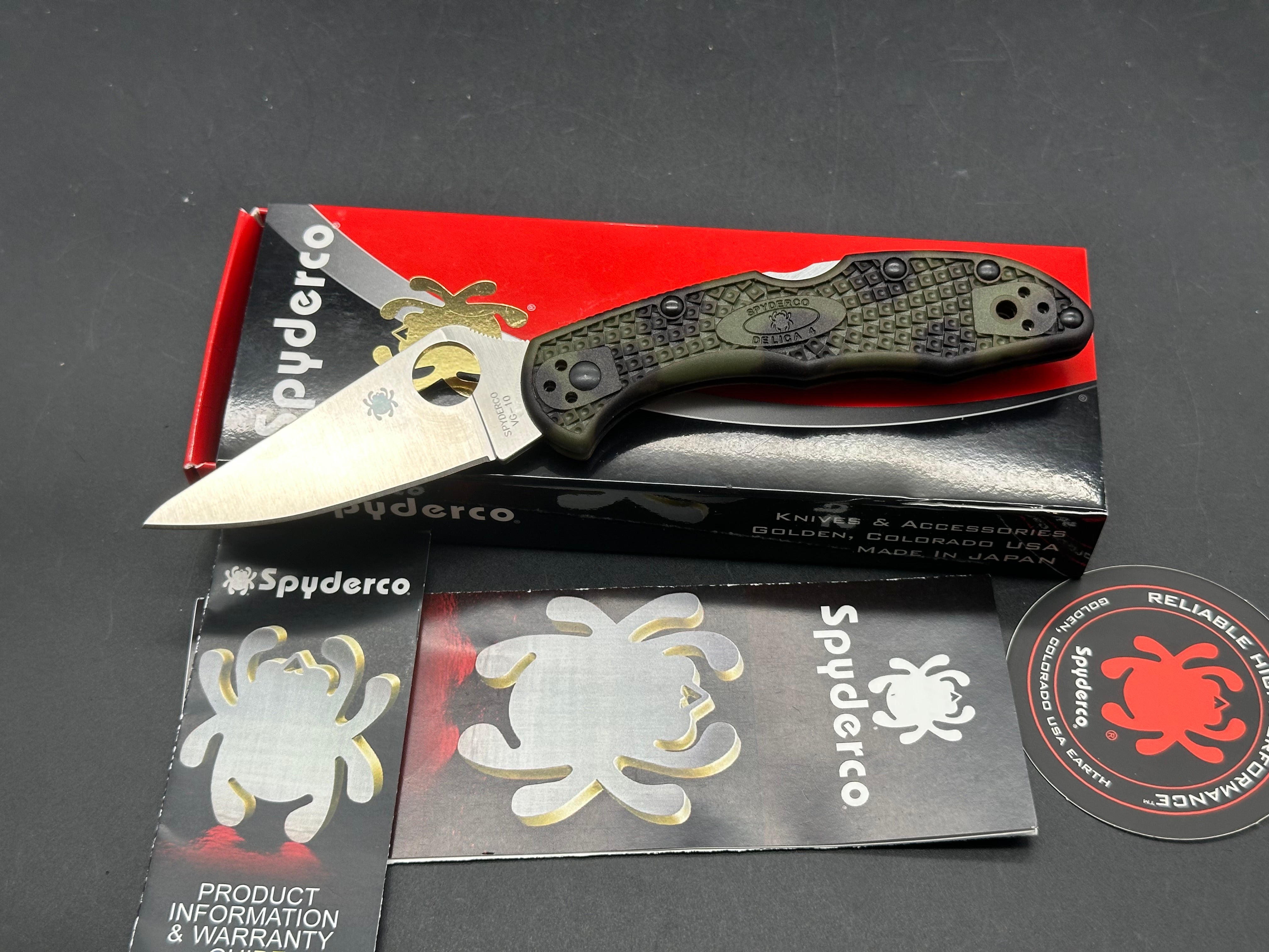 Spyderco Delica 4 Lightweight Folding Knife - VG-10 Stainless Steel Satin Blade, Zome Green FRN Handle - EDC, Outdoor, Camping & Survival Tool