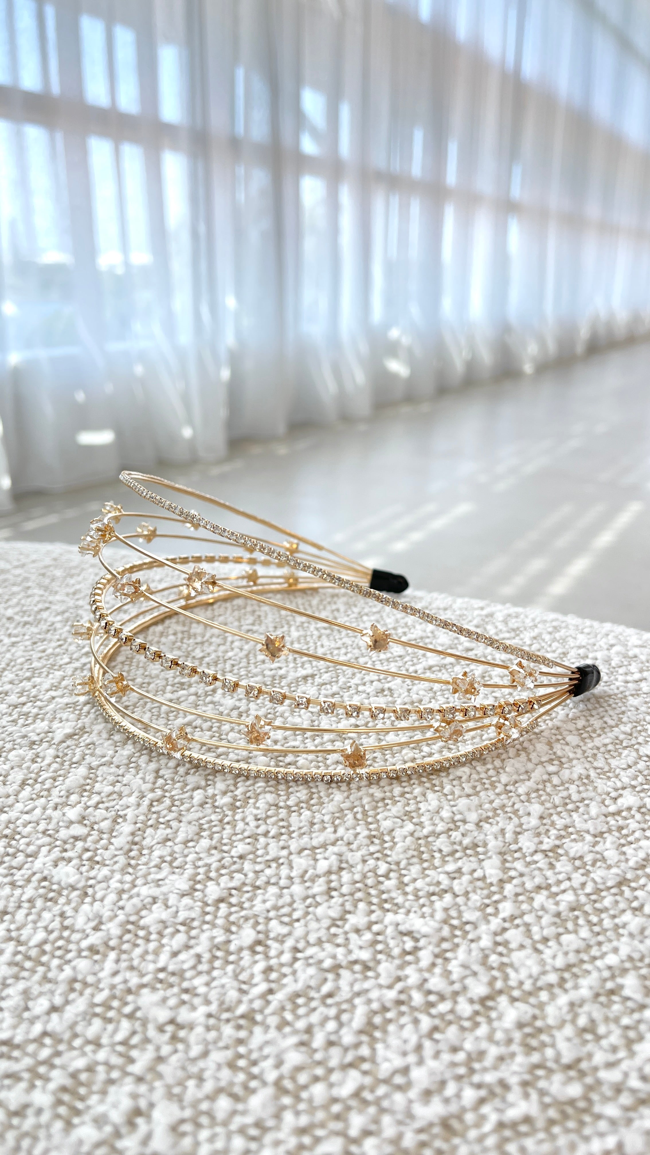 Astra Headband for Women - Elegant Gold Hair Accessory for Yoga, Running, and Everyday Wear