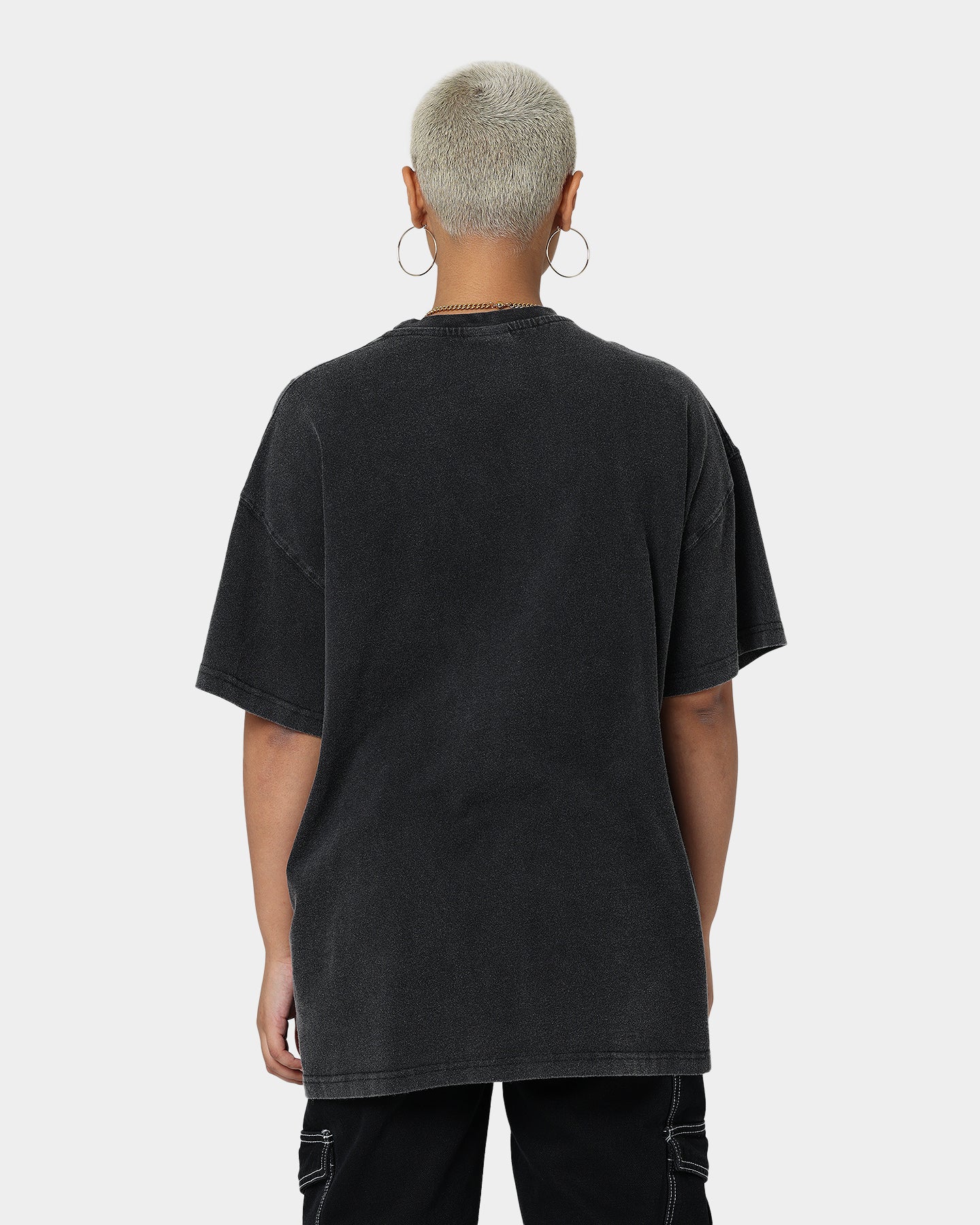 Premium Vintage T-Shirt by American Thrift & Daria Daria - Classic Black Retro Tee for Casual Wear, Street Style & Vintage Fashion Lovers