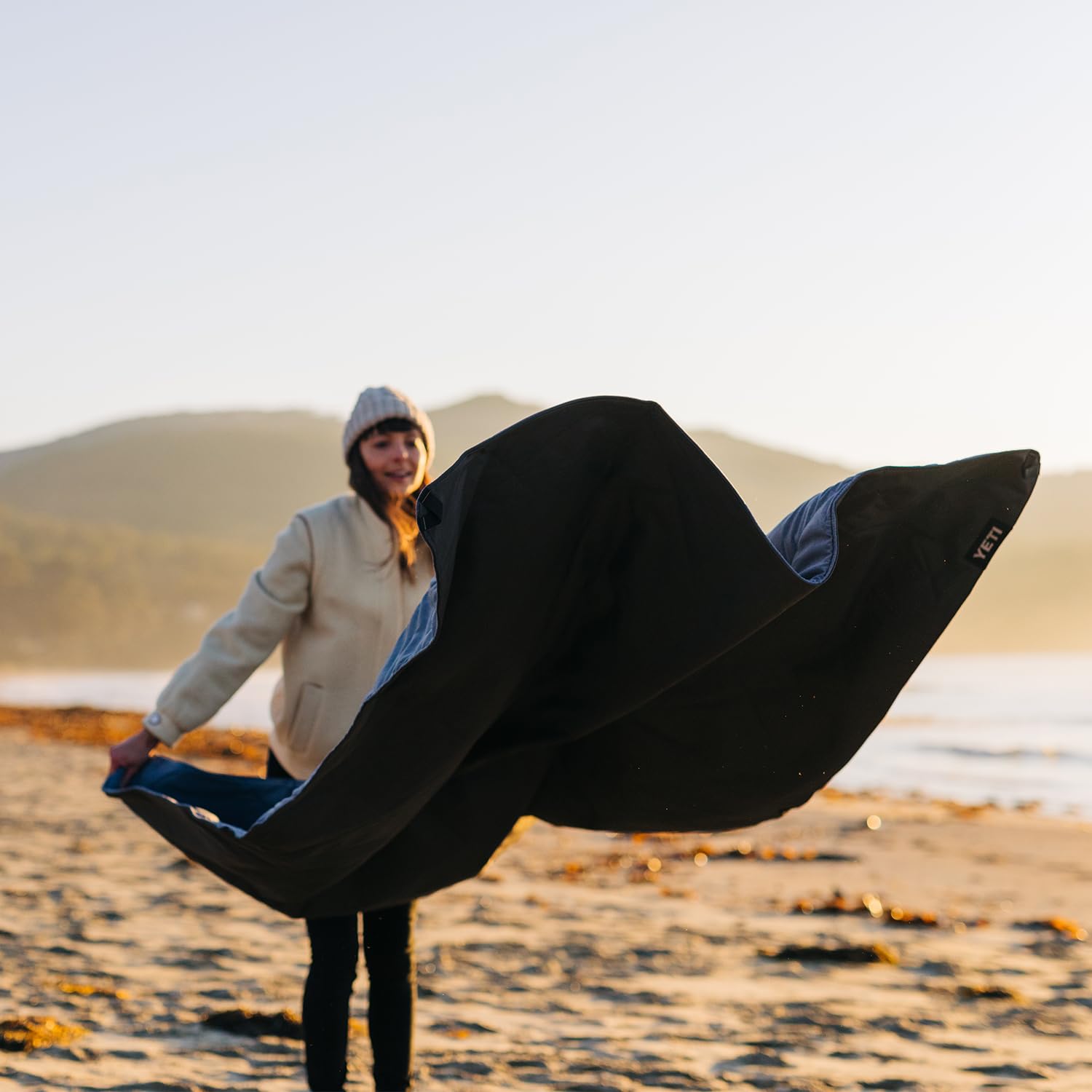 YETI Lowlands Blanket - Water-Resistant Outdoor Picnic Camping Travel Blanket with Carry Bag - Perfect for Beach, Park, Hiking and Road Trips