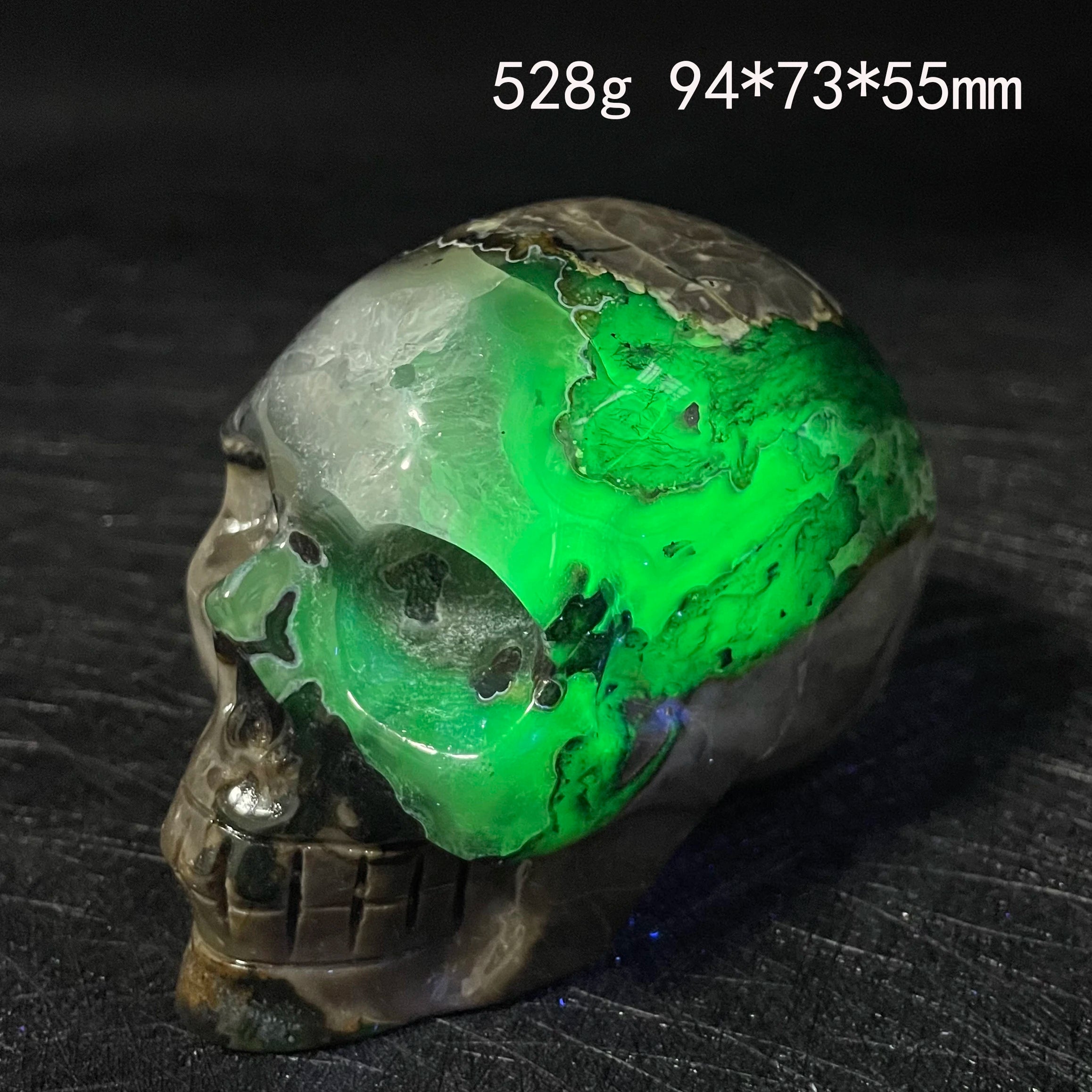 Natural Fluorescent Volcanic Agate Crystal Skull Carving - Polished Quartz Alien Head Stone for Reiki Healing, Meditation & Home Decor (Perfect for Spiritual Gifts, Yoga Spaces & Gothic Collections)