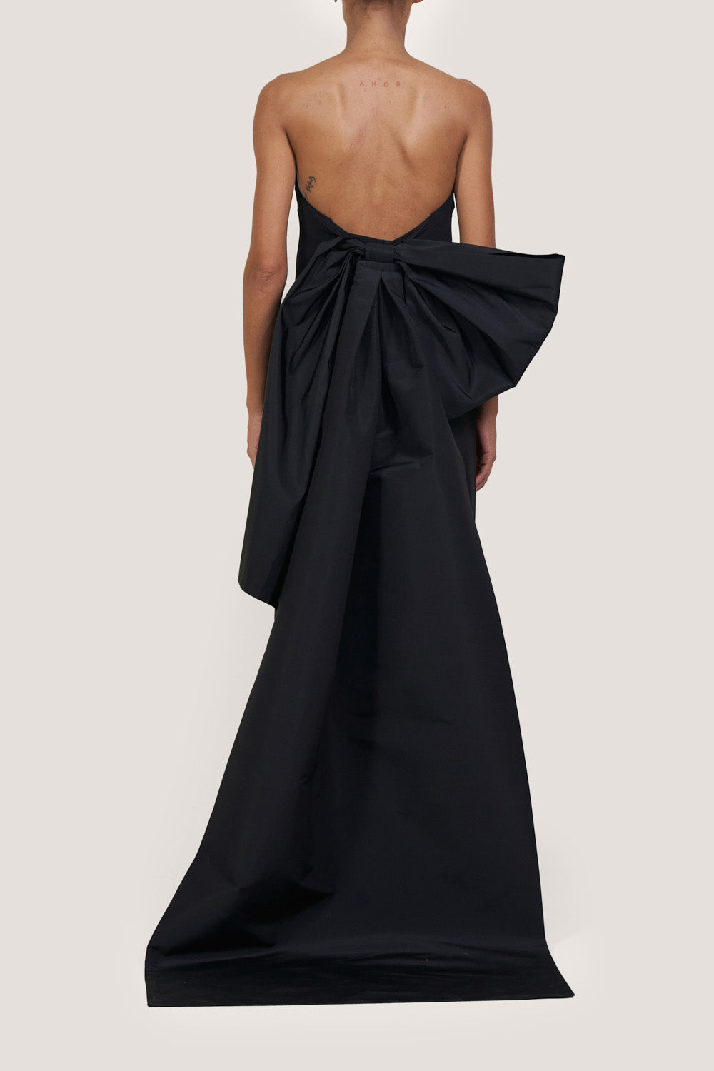 Exquisite Women's Dress - Elegant & Stylish for Parties, Weddings & Special Occasions
