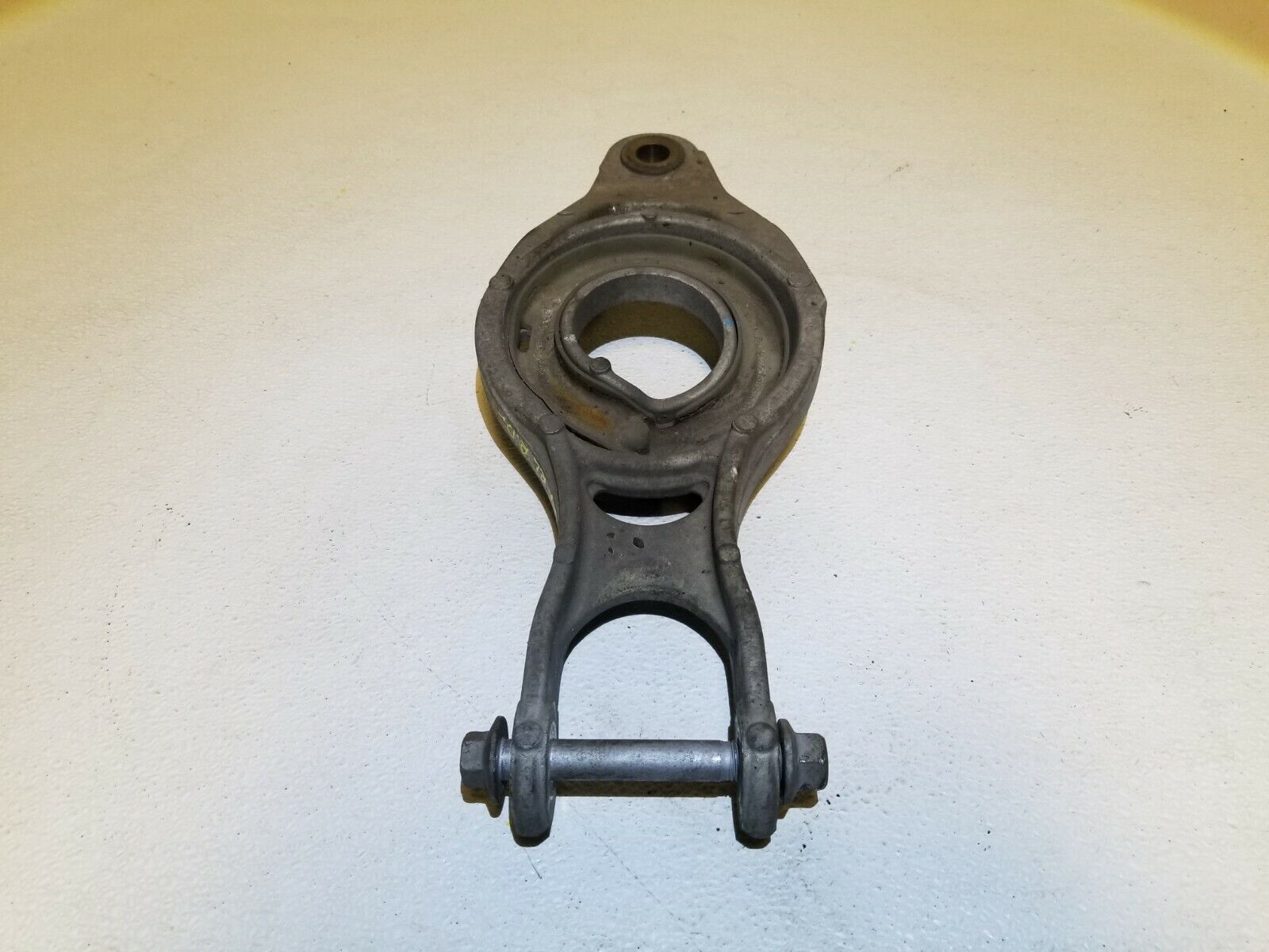 2005-2008 Acura RL Rear Lower Control Arm Left Driver Side Replacement Part - OEM Quality Suspension Component for Smooth Ride & Handling