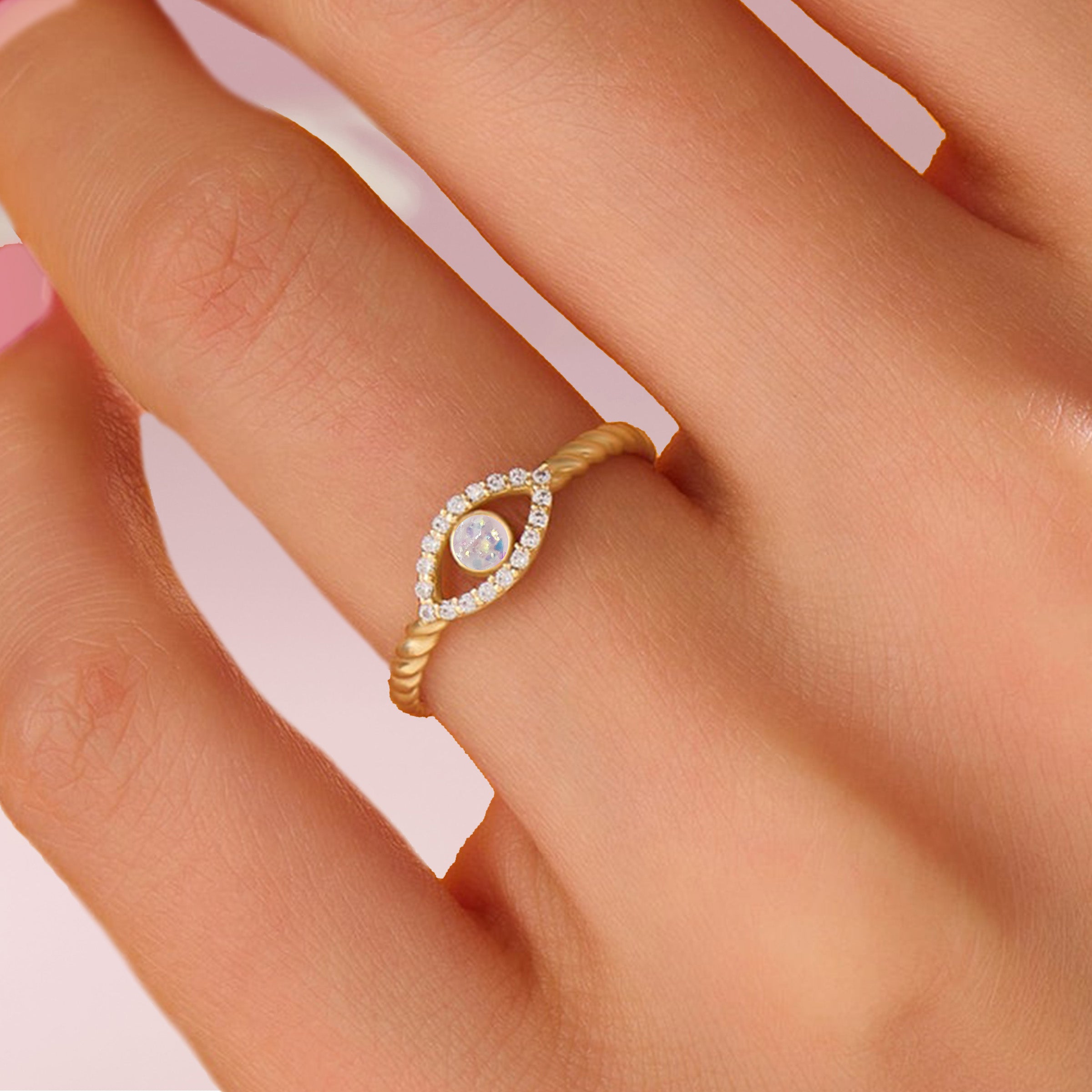 Luminous Memory: Ashes Ring - Elegant Memorial Jewelry for Loved Ones | Perfect for Remembrance Ceremonies & Special Occasions