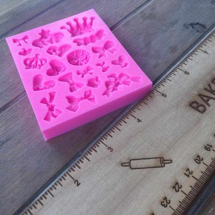 Bakell® Silicone Mold for Bows, Crowns, and Heart Pendants – DIY Jewelry Making, Resin Crafts, and Cake Decorating Supplies