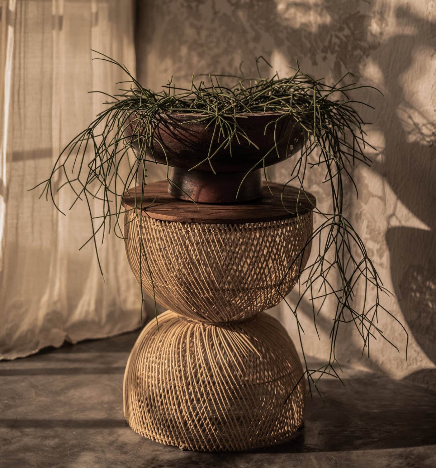 Bayan Wave Side Table - Natural Wood Accent Table for Living Room, Bedroom, or Patio - Perfect for Coffee, Books, and Decor