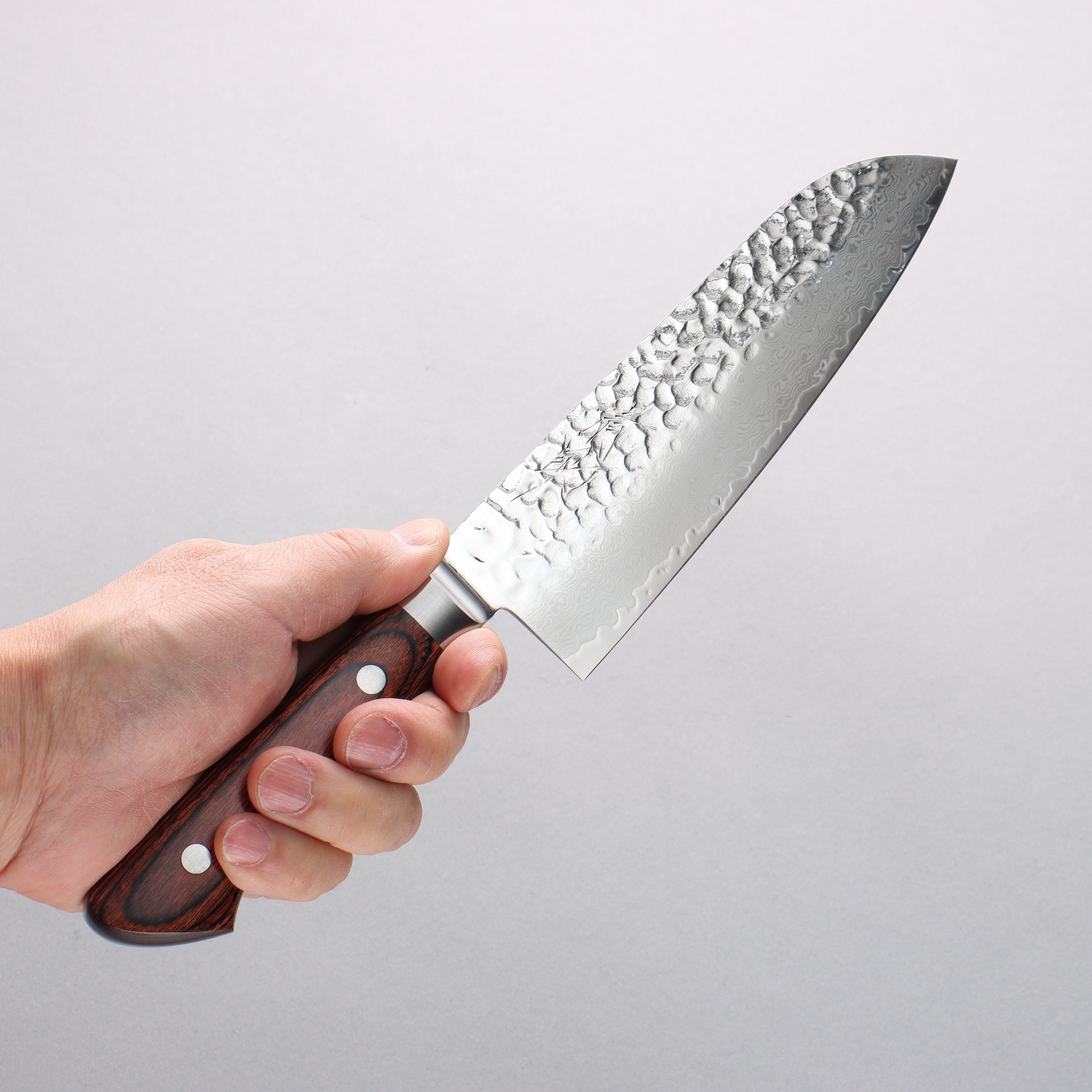 Premium Seisuke VG10 33-Layer Damascus Santoku Knife 170mm - Japanese Chef Knife with Brown Pakkawood Handle & Protective Sheath - Ideal for Slicing, Dicing, and Chopping Vegetables, Meat, and Fish