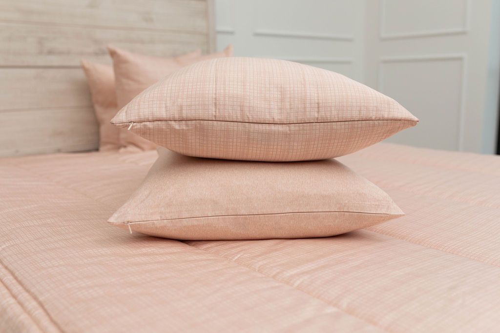 Premium Soft Kaylee Pillowcase Set - 100% Cotton Breathable Pillow Cover for Side Sleepers, Back Sleepers & Stomach Sleepers - Perfect for Bedroom, Guest Room & Travel