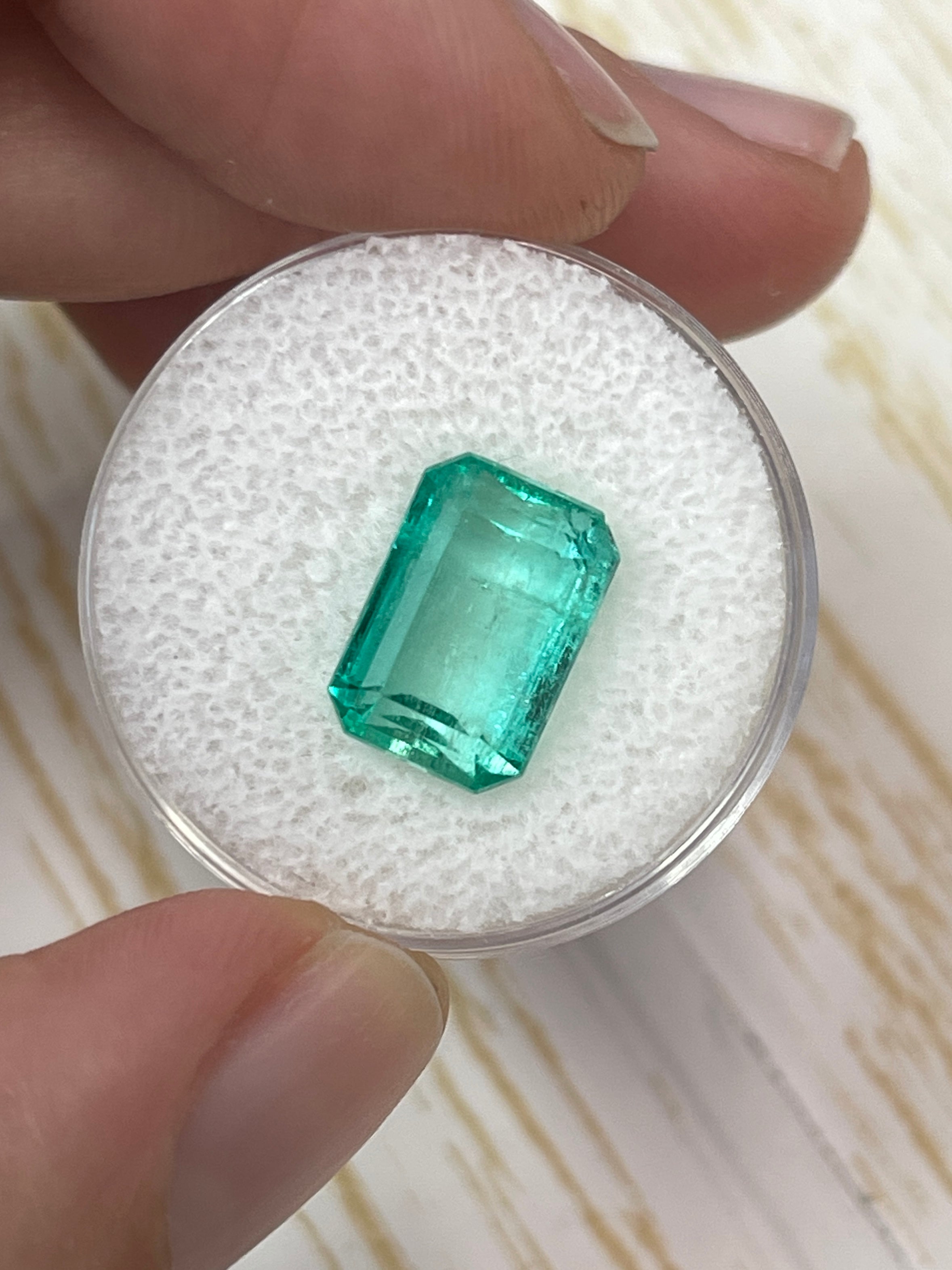 5.76 Carat 12x8mm Natural Colombian Emerald Loose Gemstone - Vivid Green Emerald Cut for Jewelry Making, Engagement Rings & Fine Collections