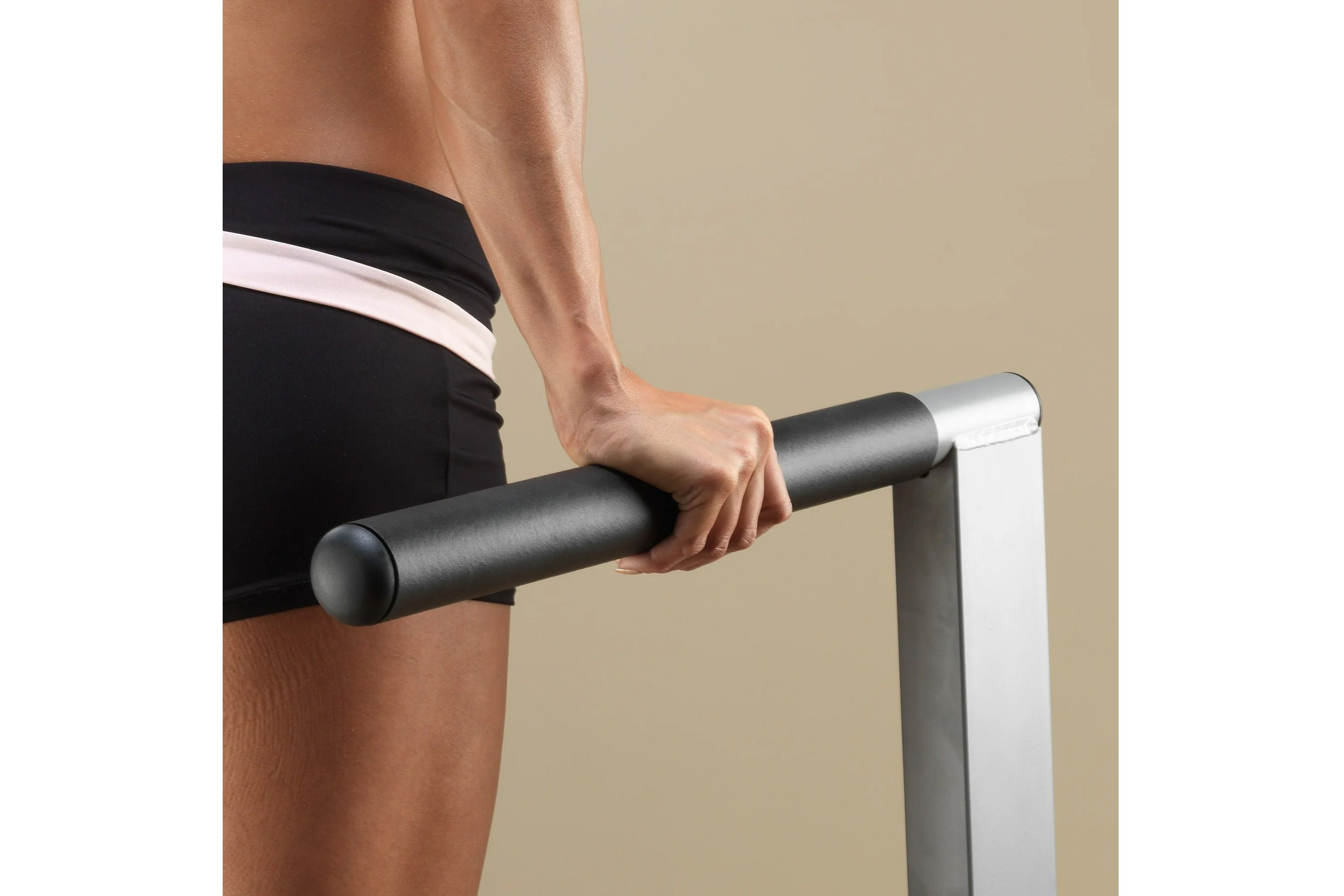 Body Solid Dip Station - Heavy Duty Power Tower for Home Gym, Strength Training & Calisthenics | Perfect for Pull-Ups, Dips & Core Workouts