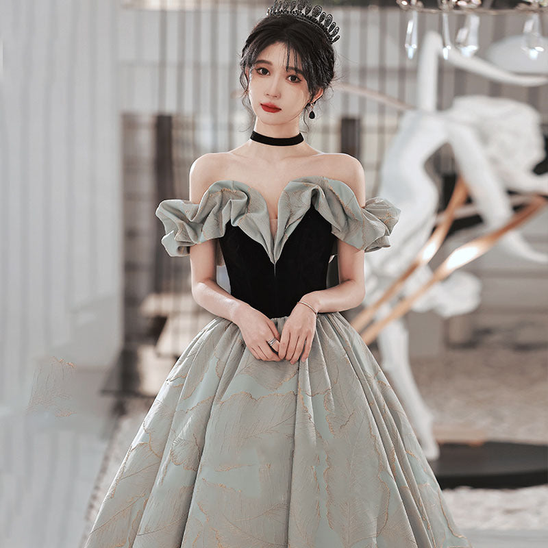 Elegant Off-Shoulder Princess Prom Dress - Sweet 16 Birthday Party Gown - Long Formal Evening Dress for Homecoming, Quinceañera & Special Occasions