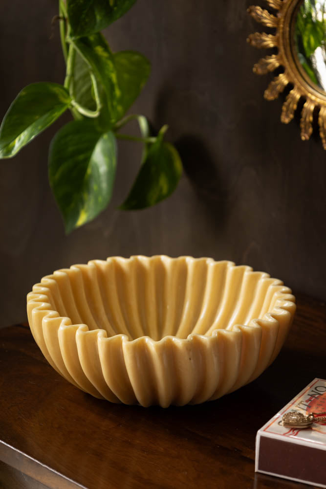 Premium Cream-Colored Shell-Shaped Ceramic Bowl - Elegant Serving Dish for Soups, Salads & Desserts | Perfect for Dining, Entertaining & Home Decor