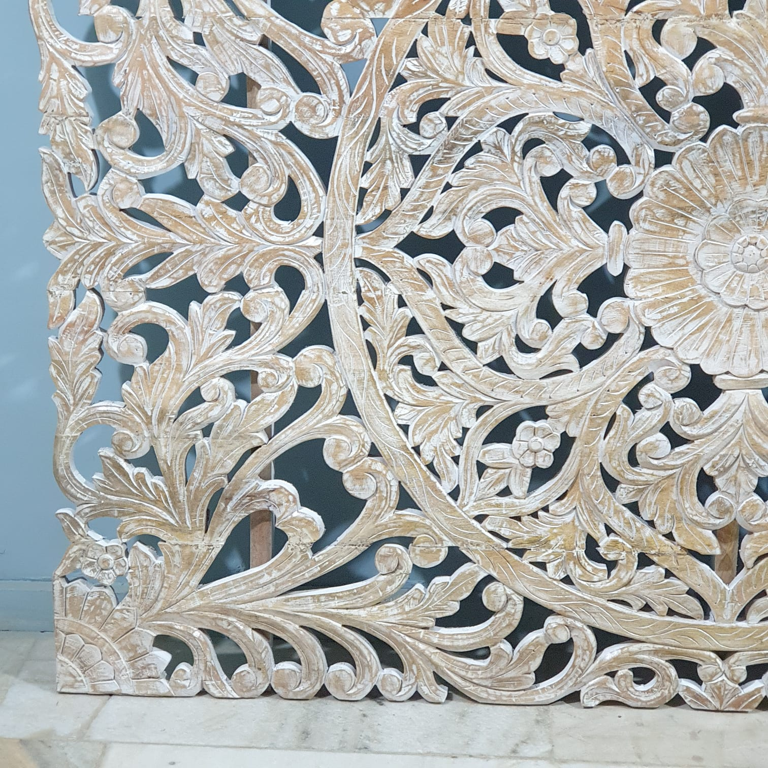 Handmade Carved Solid Mango Wood Floral Wall Art Panel - Whitewashed Bohemian Decor for Living Room, Bedroom & Office