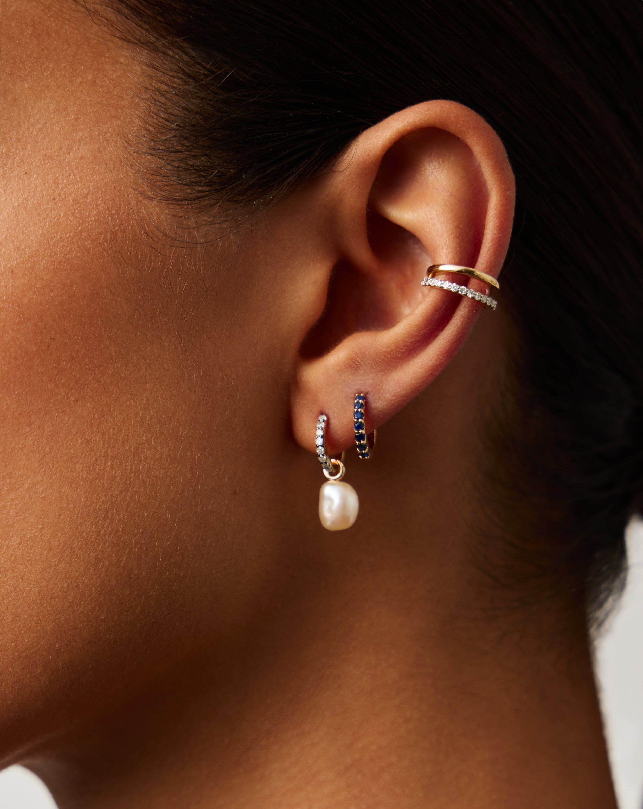 Exquisite Sapphire Huggie Earrings for Women – Dainty & Elegant Hoop Earrings for Daily Wear, Gift Giving & Special Occasions
