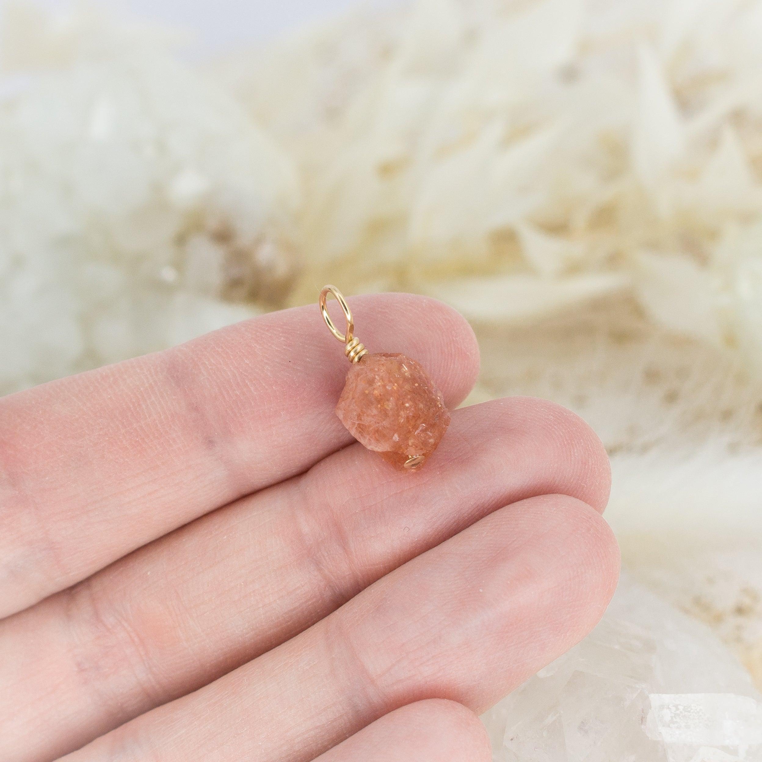 Natural Raw Sunstone Crystal Pendant Necklace - Healing Gemstone Jewelry for Women, Energy Stone for Confidence & Abundance | Perfect for Meditation, Yoga & Spiritual Gifts