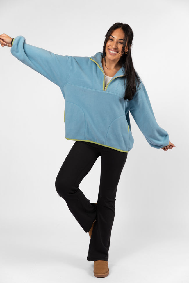 Blue Contrast Trim Fleece Pullover for Men & Women - Cozy Winter Outwear for Outdoor Activities & Casual Wear
