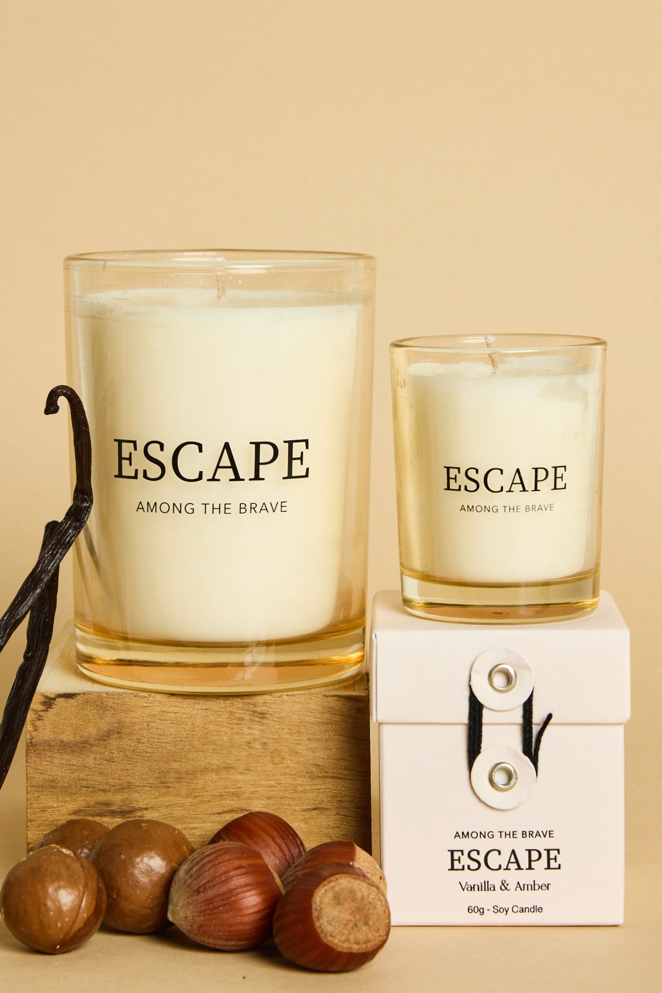 Escape Vanilla + Amber 250g Soy Candle - Handmade Natural Scented Candle for Home, Yoga & Relaxation - Long Lasting Aromatherapy Gift
