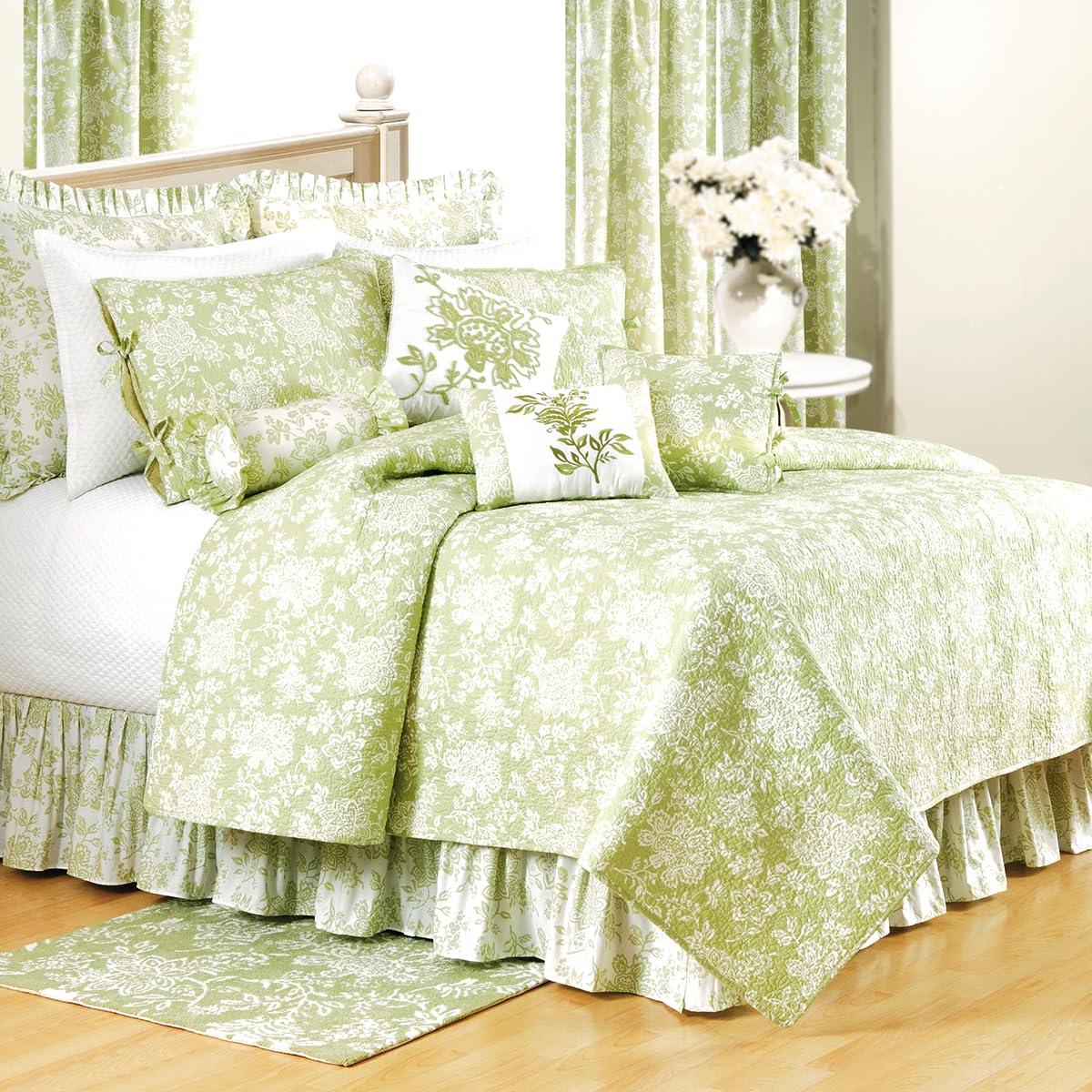 C&F Home Shelby Green 100% Cotton Reversible Quilt - Lightweight Full/Queen Size Bedspread Coverlet | Machine Washable | Perfect for All-Season Comfort in Bedroom, Guest Room & Dorm