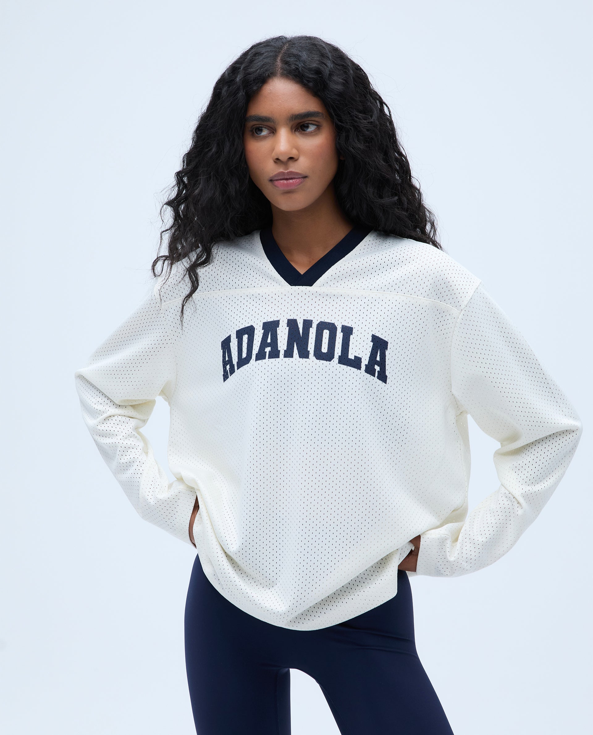 Breathable Mesh Long Sleeve Sports Jersey for Men & Women - White/Navy Blue - Perfect for Running, Cycling & Outdoor Workouts