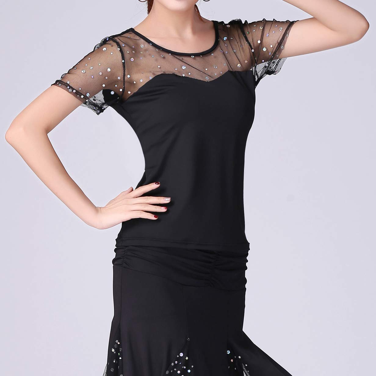 Elegant White Sweetheart Ballroom Latin Dance Top with Sequin Details - Short Sleeve Practice Shirt for Women | Perfect for Salsa, Tango & Competitive Dance Performances