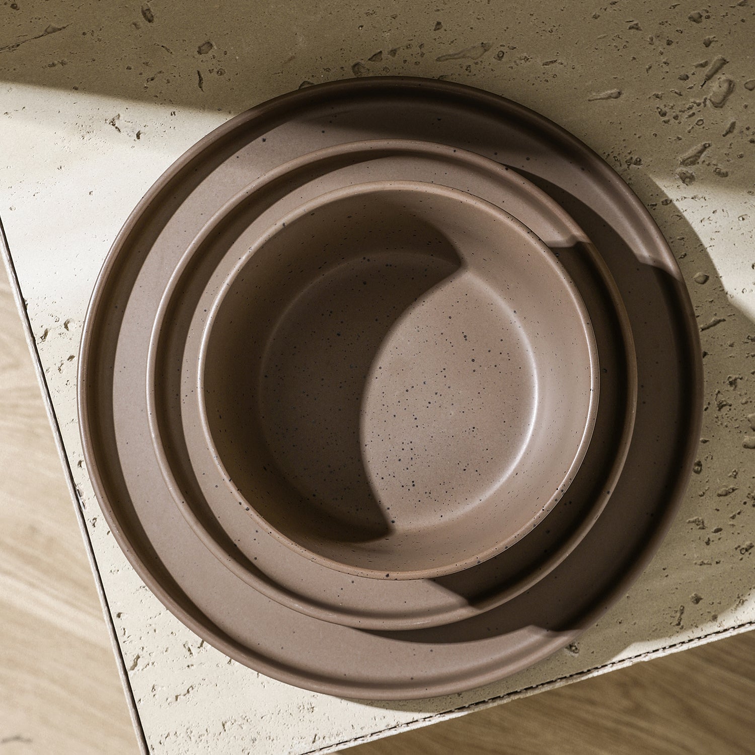 Premium Celina Stoneware Dinnerware Set - 16-Piece Brown Matte Ceramic Plates & Bowls for Everyday Dining & Entertaining