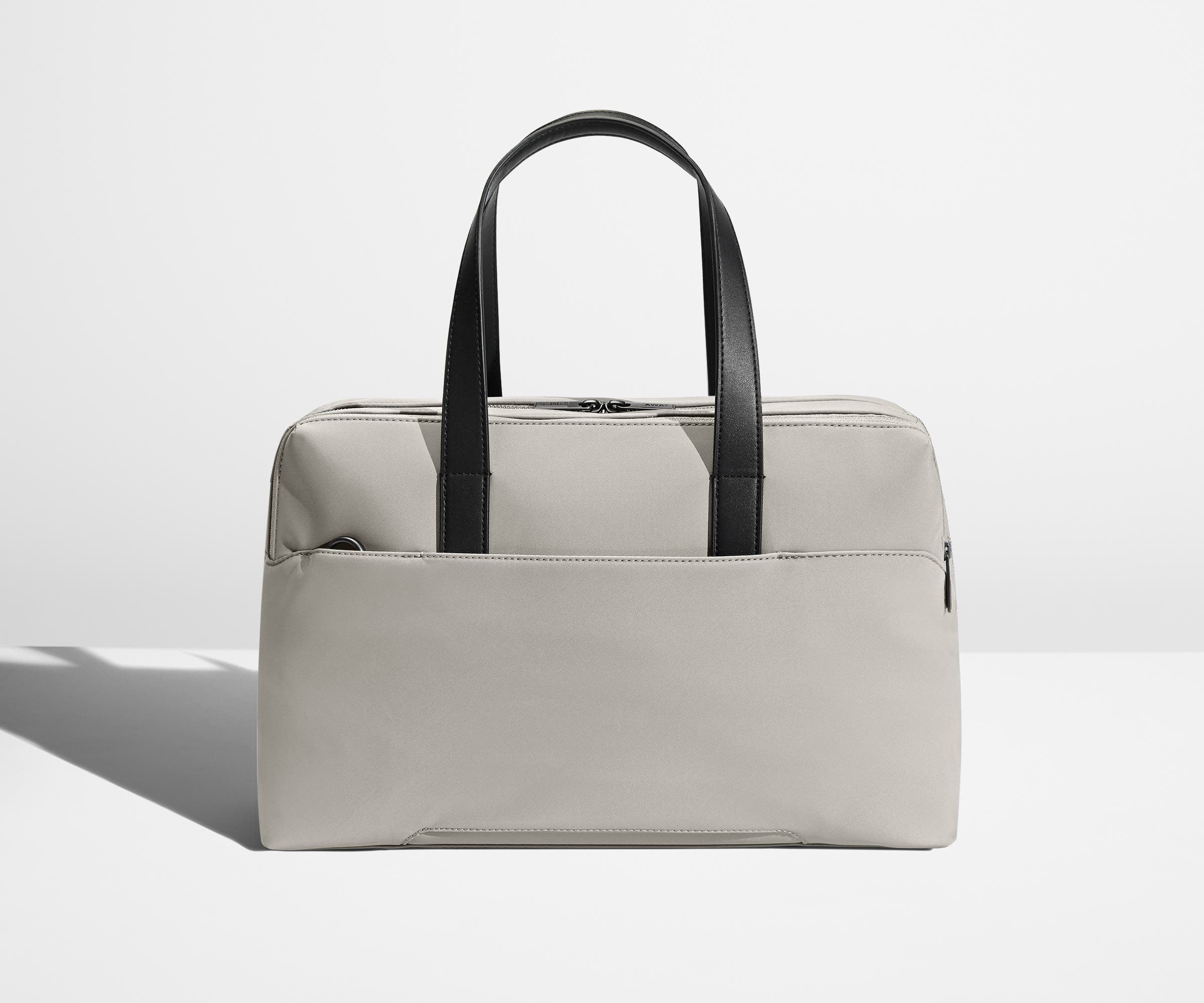 The Everywhere Bag in Cloud Gray - Stylish & Durable Crossbody Purse for Women - Perfect for Travel, Work & Everyday Use
