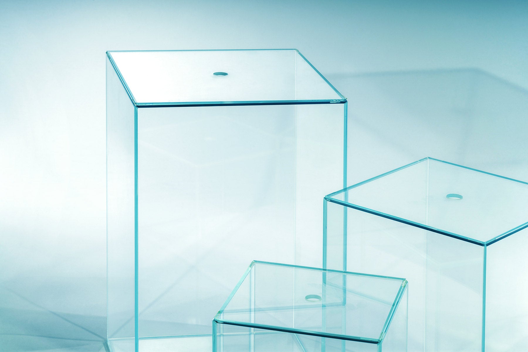 UNS Prism Glass Aquarium Tank with Flush Lid - Perfect for Home, Office & Nano Fish Breeding
