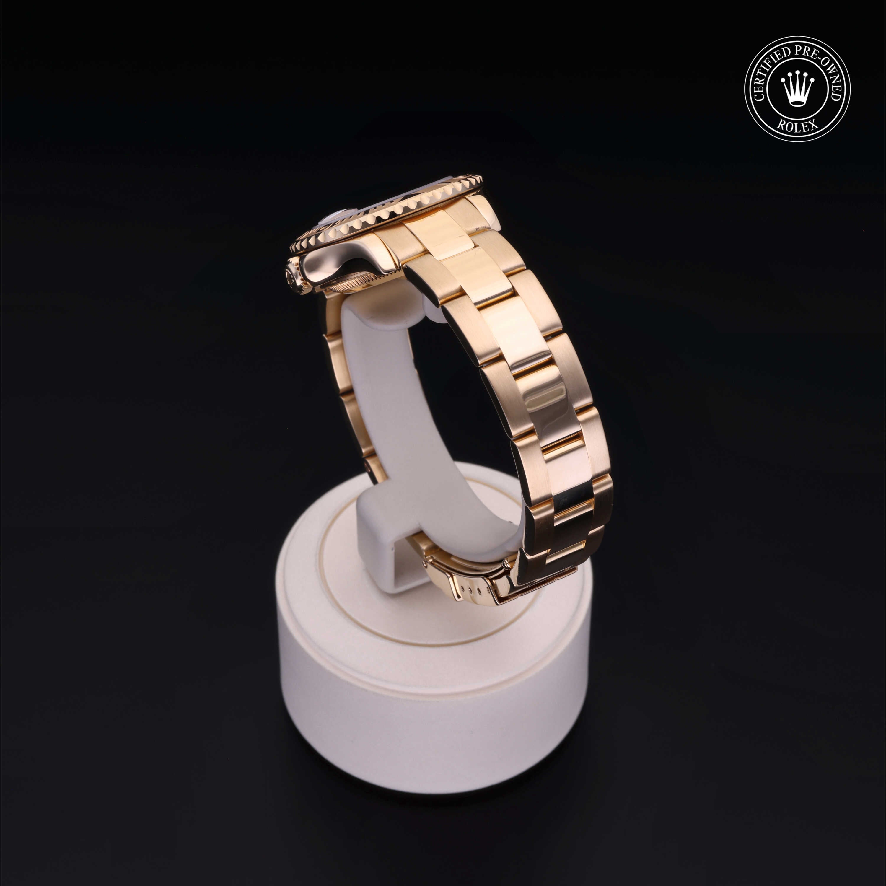 Rolex Oyster Perpetual Yacht-Master 29mm Luxury Watch - Perfect for Sailing, Yachting & Elegant Occasions