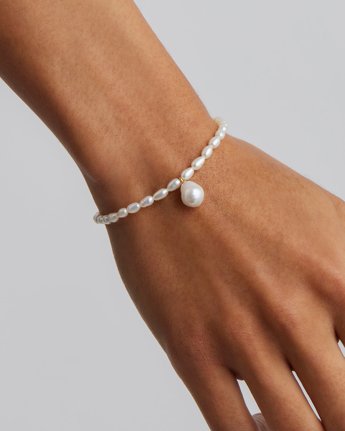 18K Gold Vermeil Forever Moments Pearl Bracelet for Women - Elegant Pearl Jewelry Gift for Anniversary, Birthday & Special Occasions
