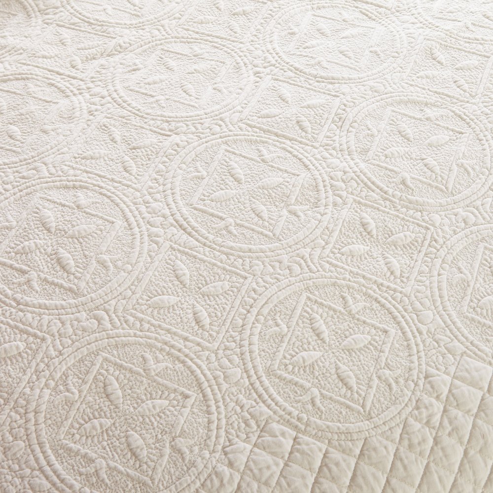 Luxury Calla Angel Sage Garden Pure Cotton Matelasse Quilt King Size Ivory - Elegant Bedding for Master Bedroom, Guest Room & Hotel Decor