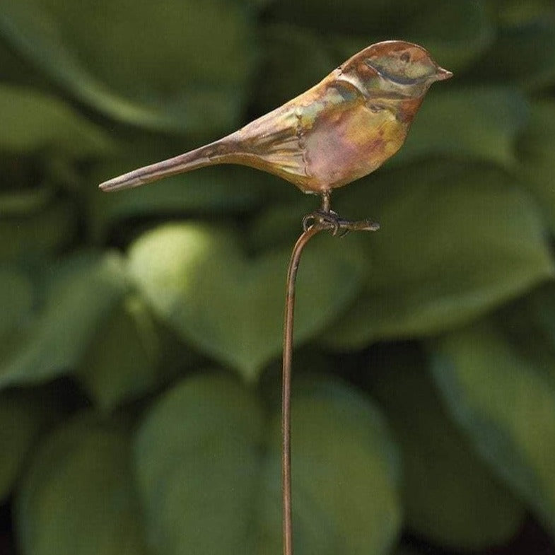 Staked Bird Garden Ornament - Decorative Metal Yard Art for Outdoor Decor - Perfect for Flower Beds, Patios, and Lawn Landscaping
