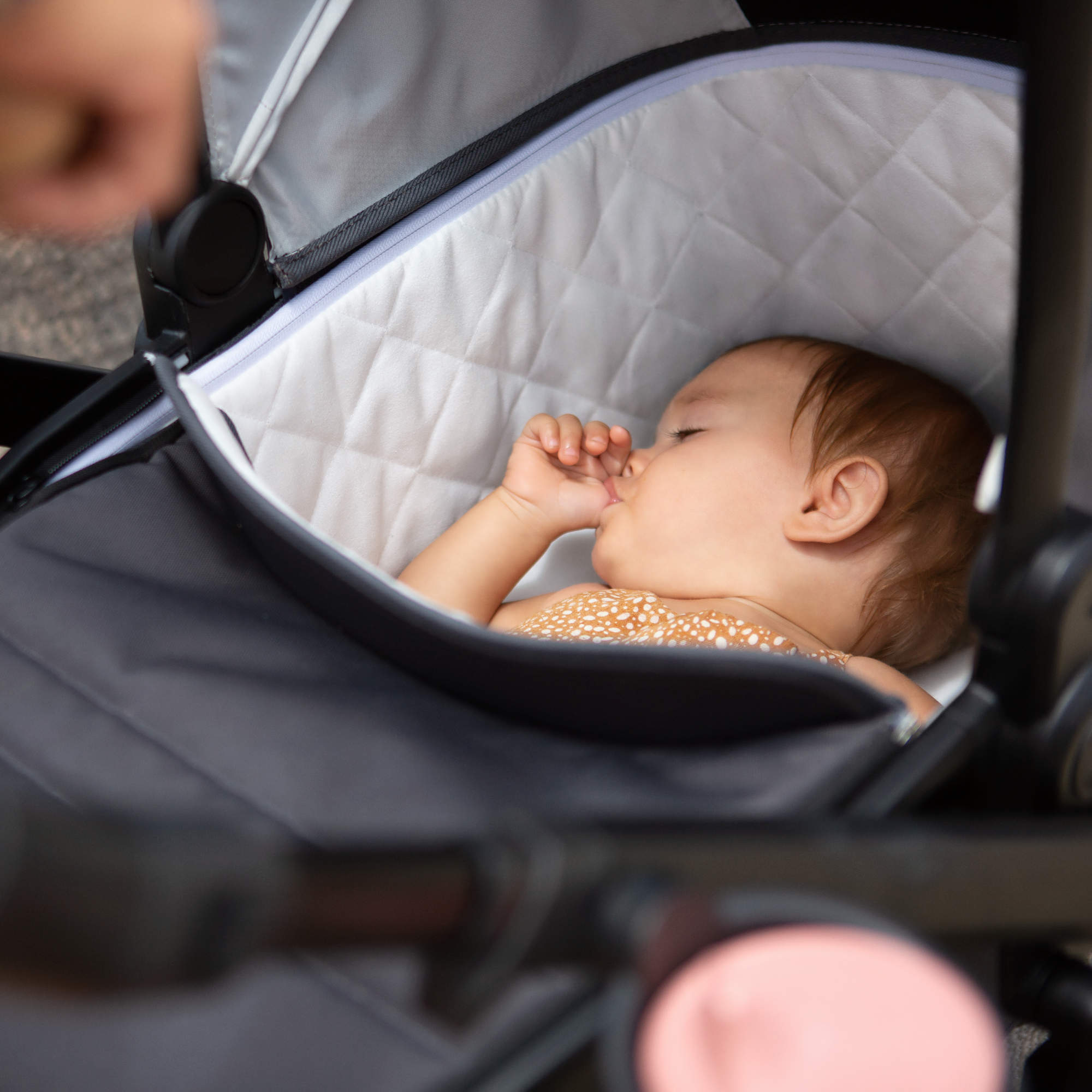 Veer Switchback Bassinet - Portable Baby Crib for Travel & Home Use | Lightweight Foldable Bedside Sleeper with Breathable Mesh | Perfect for Nursery, Bedroom & On-the-Go Parents
