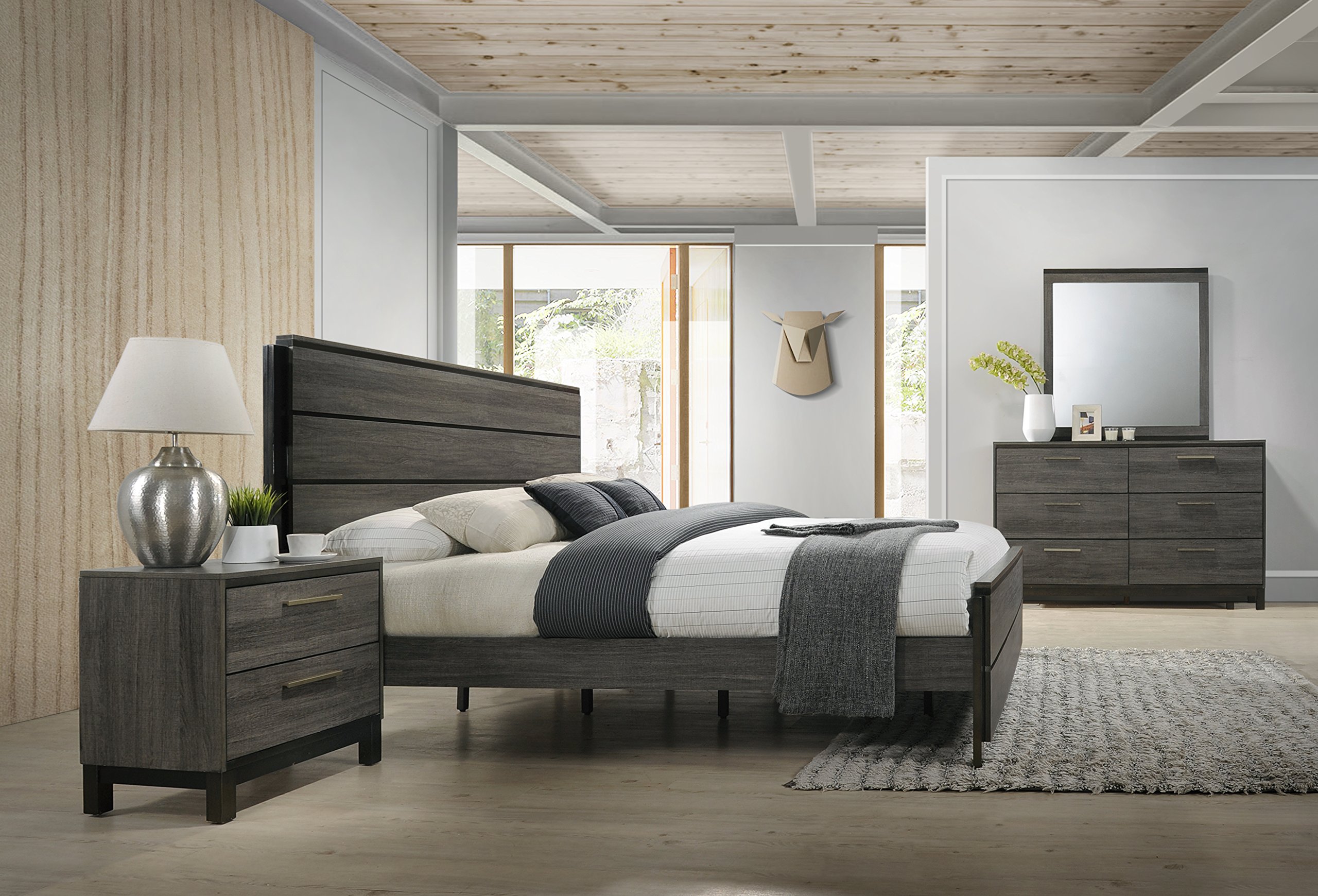 Roundhill Furniture Ioana 187 Antique Grey Finish Wood Bedroom Set - Queen Size Bed, Dresser, Mirror & Nightstand for Classic Home Decor | Perfect for Master Bedroom, Guest Room & Vintage Style Interiors