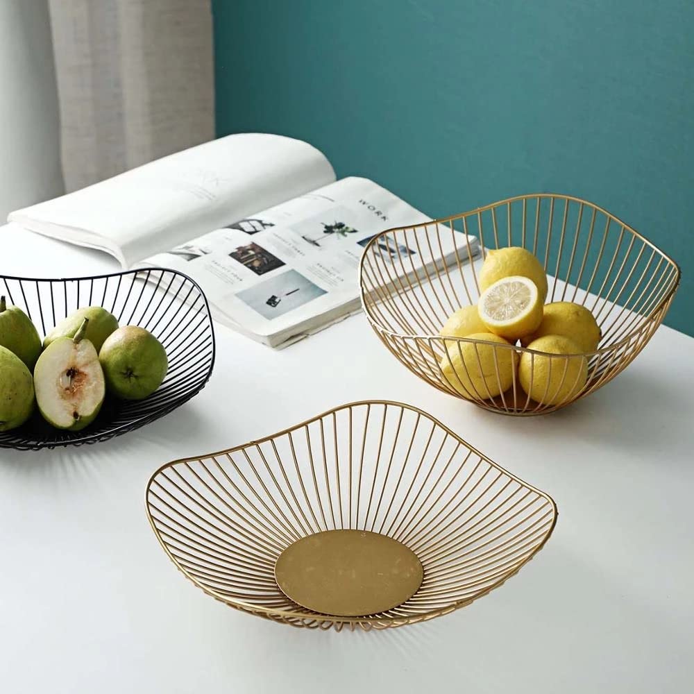 Creative Irregular Desktop Fruit Basket - Iron Snack & Candy Storage Basket with Drainer - Kitchen & Table Organizer for Fruits, Sundries (Black) - Perfect for Kitchen Counter, Dining Table, Office Desk