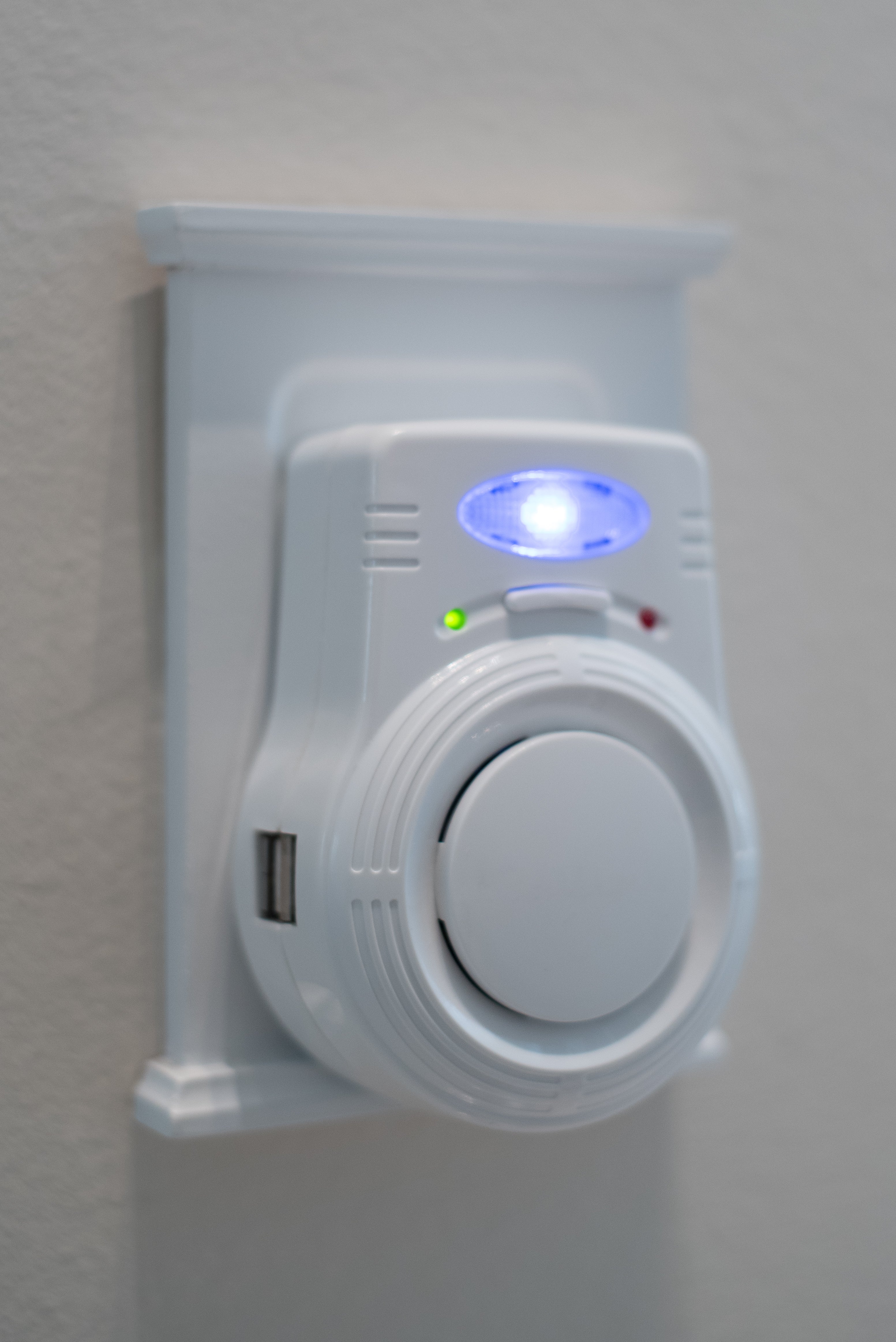 Pest X Charge - Rechargeable Electronic Pest Repeller for Home & Garden - Indoor & Outdoor Bug Zapper for Mosquitoes, Flies, and Insects - Perfect for Bedroom, Patio, and Backyard Protection