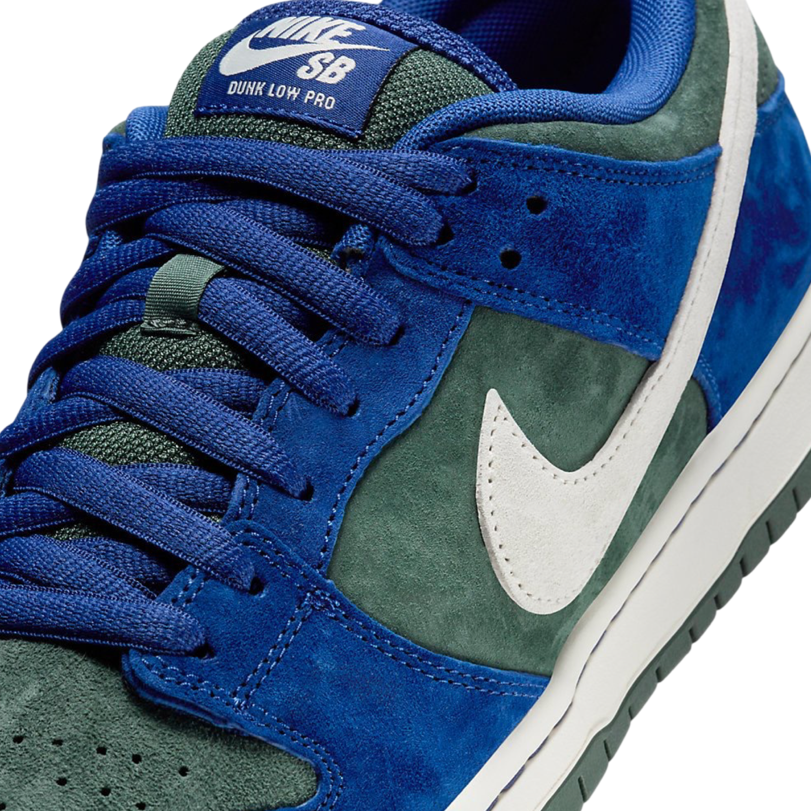 Nike SB Dunk Low Sneakers - Deep Royal & Vintage Green - Men's Skateboarding Shoes for Streetwear & Casual Wear