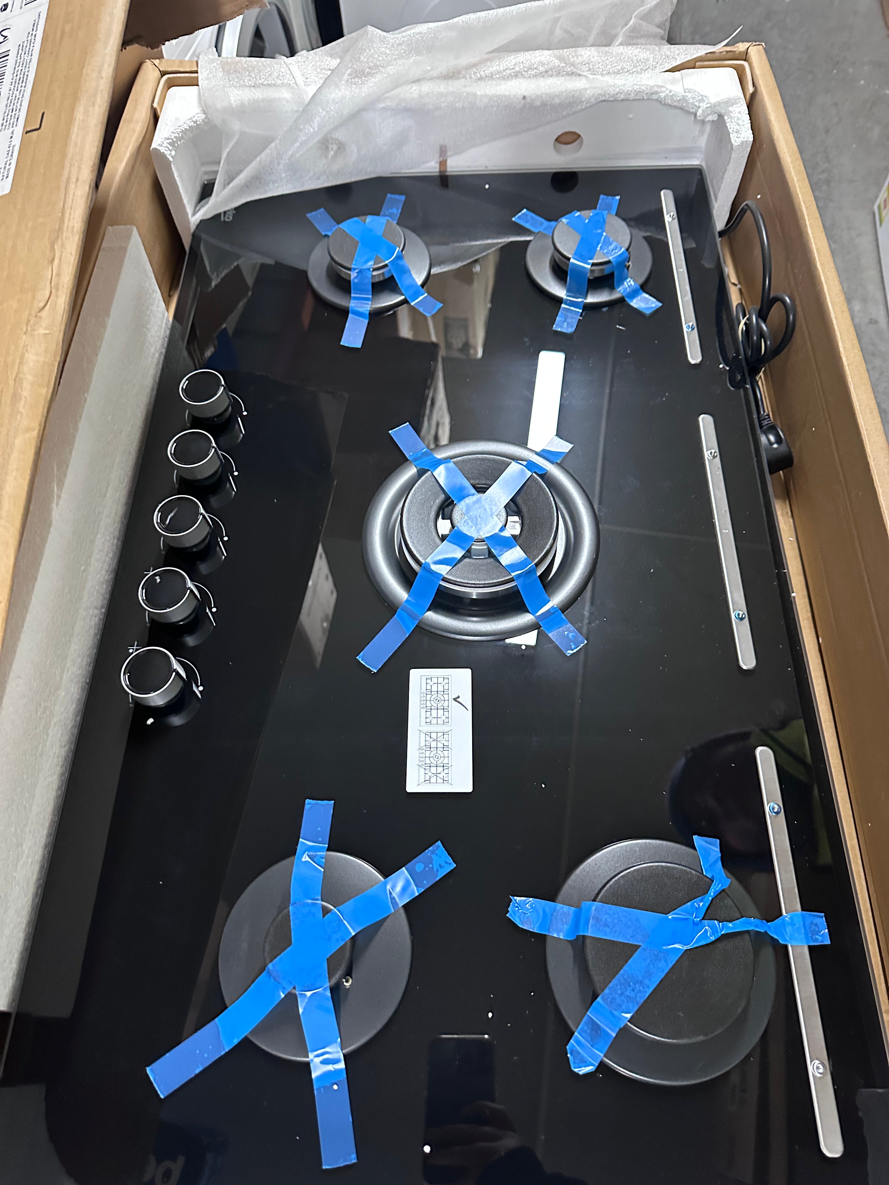Beko BCT90GG1 90cm Black Tempered Glass Gas Cooktop - 5 Burner Gas Stove for Modern Kitchen | Fast Cooking & Even Heat Distribution | Perfect for Home Chefs & Large Families