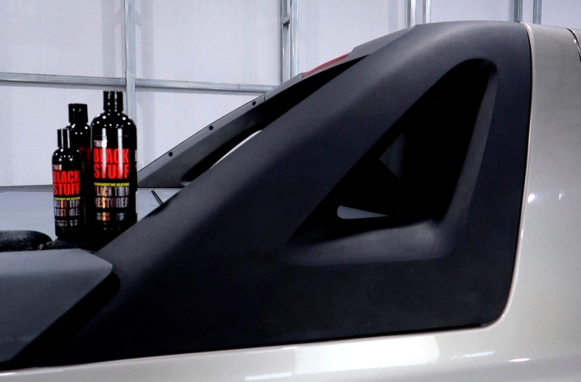 Black Plastic Restorer - Permanent Trim & Bumper Repair for Faded, Scratched Surfaces - Long-Lasting UV Protection (5+ Years) - Waterproof Formula - Easy Application Kit - Perfect for Cars, Trucks, Motorcycles & Outdoor Furniture